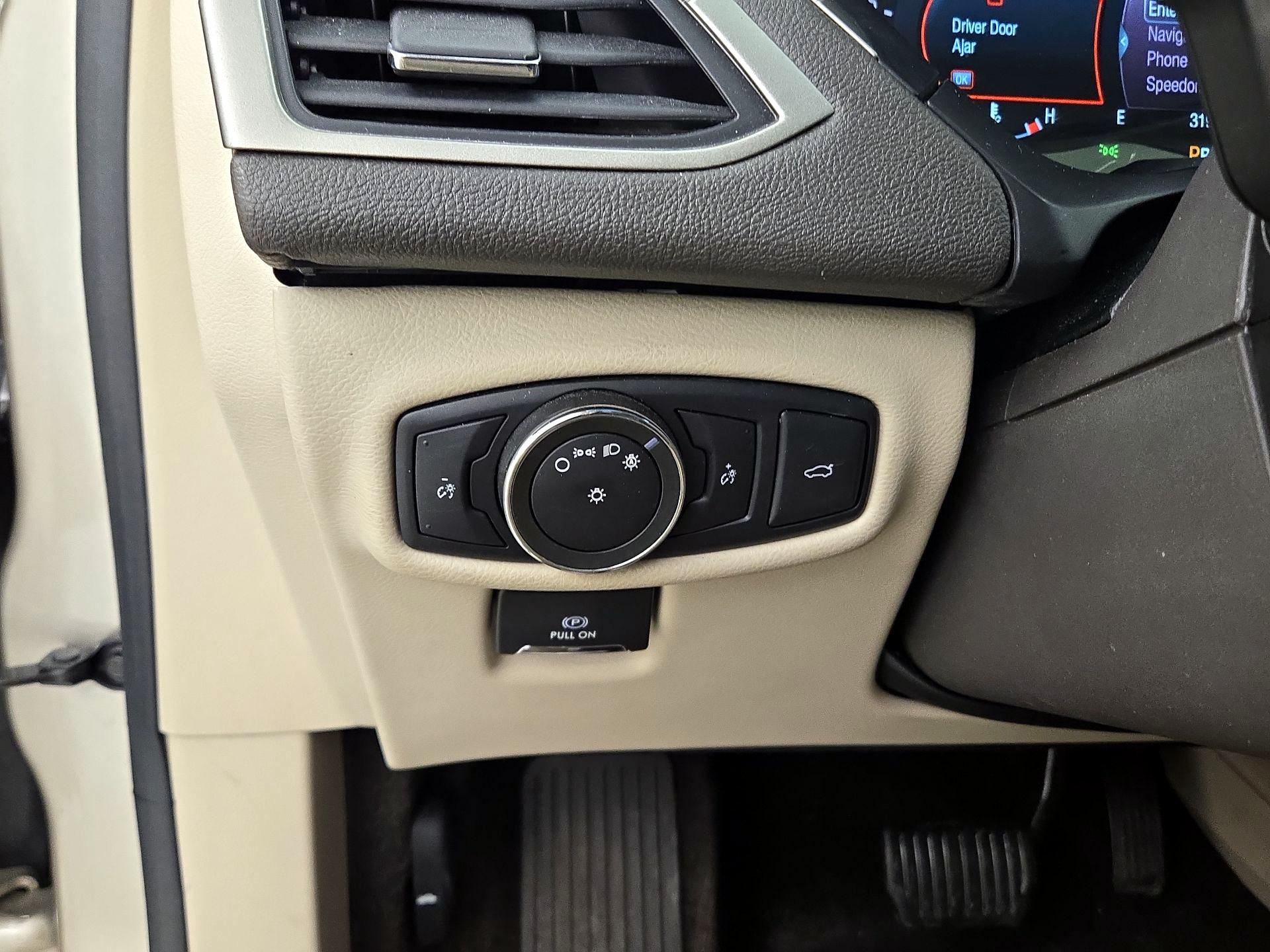 Thumbnail: 2017 Lincoln MKZ - 13