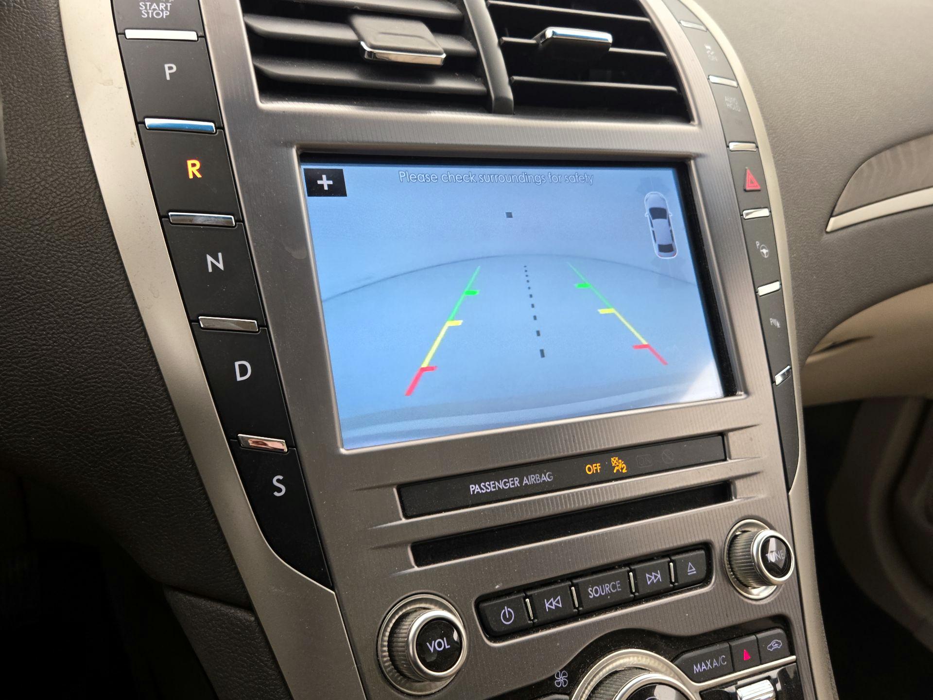 Thumbnail: 2017 Lincoln MKZ - 15