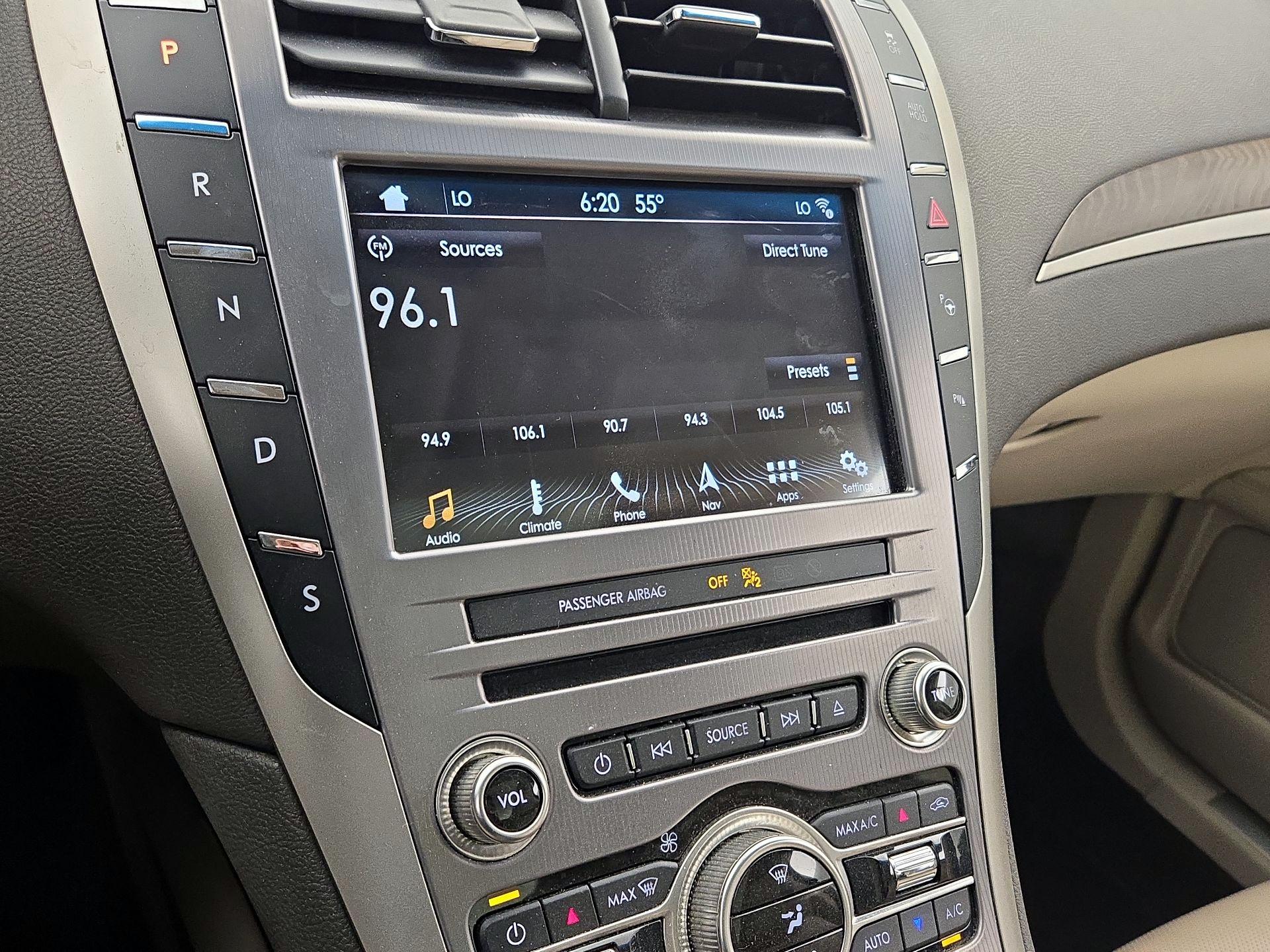 Thumbnail: 2017 Lincoln MKZ - 16