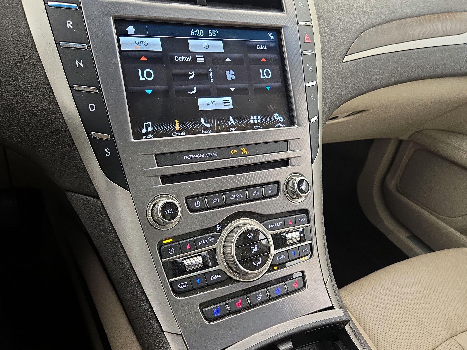 Thumbnail: 2017 Lincoln MKZ - 17