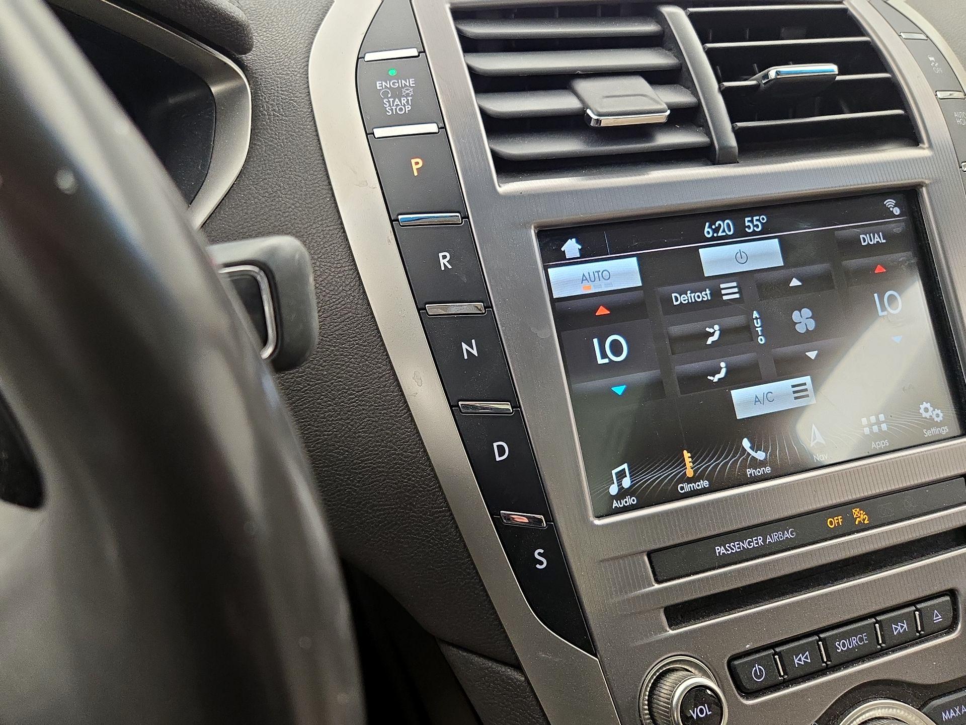 Thumbnail: 2017 Lincoln MKZ - 18