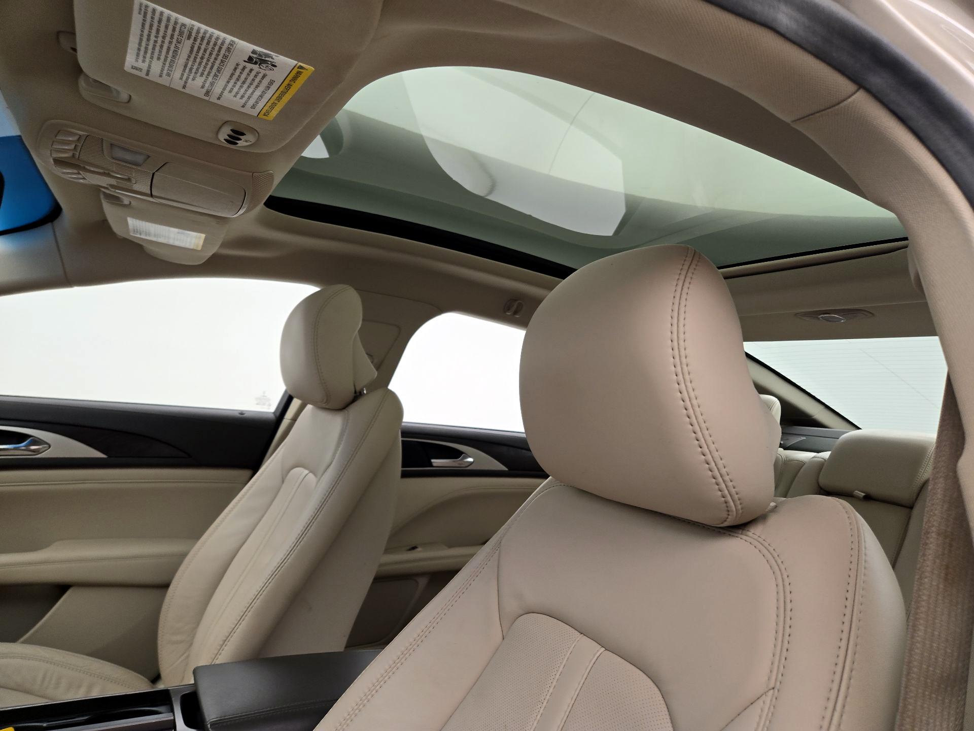 Thumbnail: 2017 Lincoln MKZ - 20