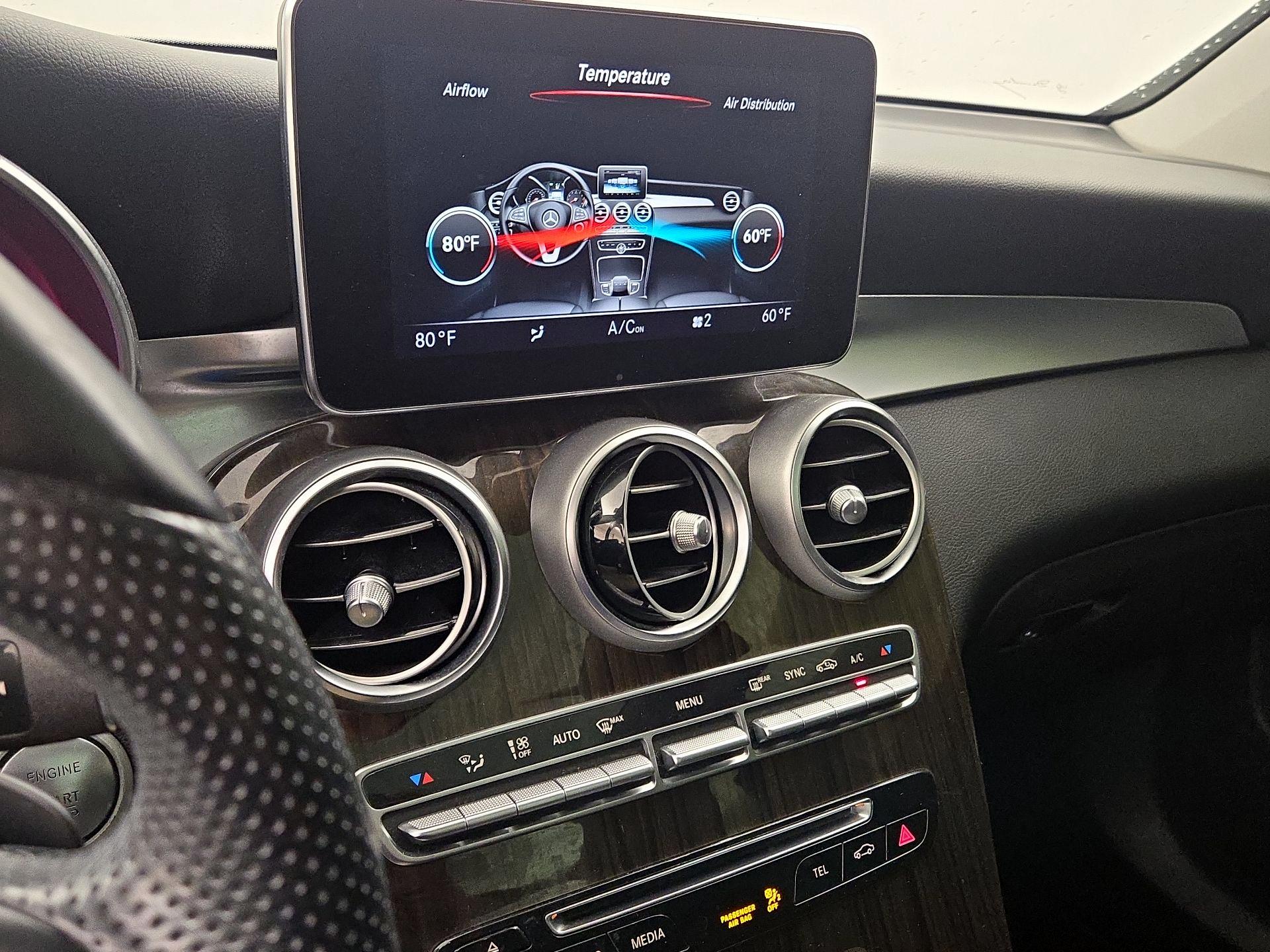 Thumbnail: 2017 Mercedes-Benz GLC - 17