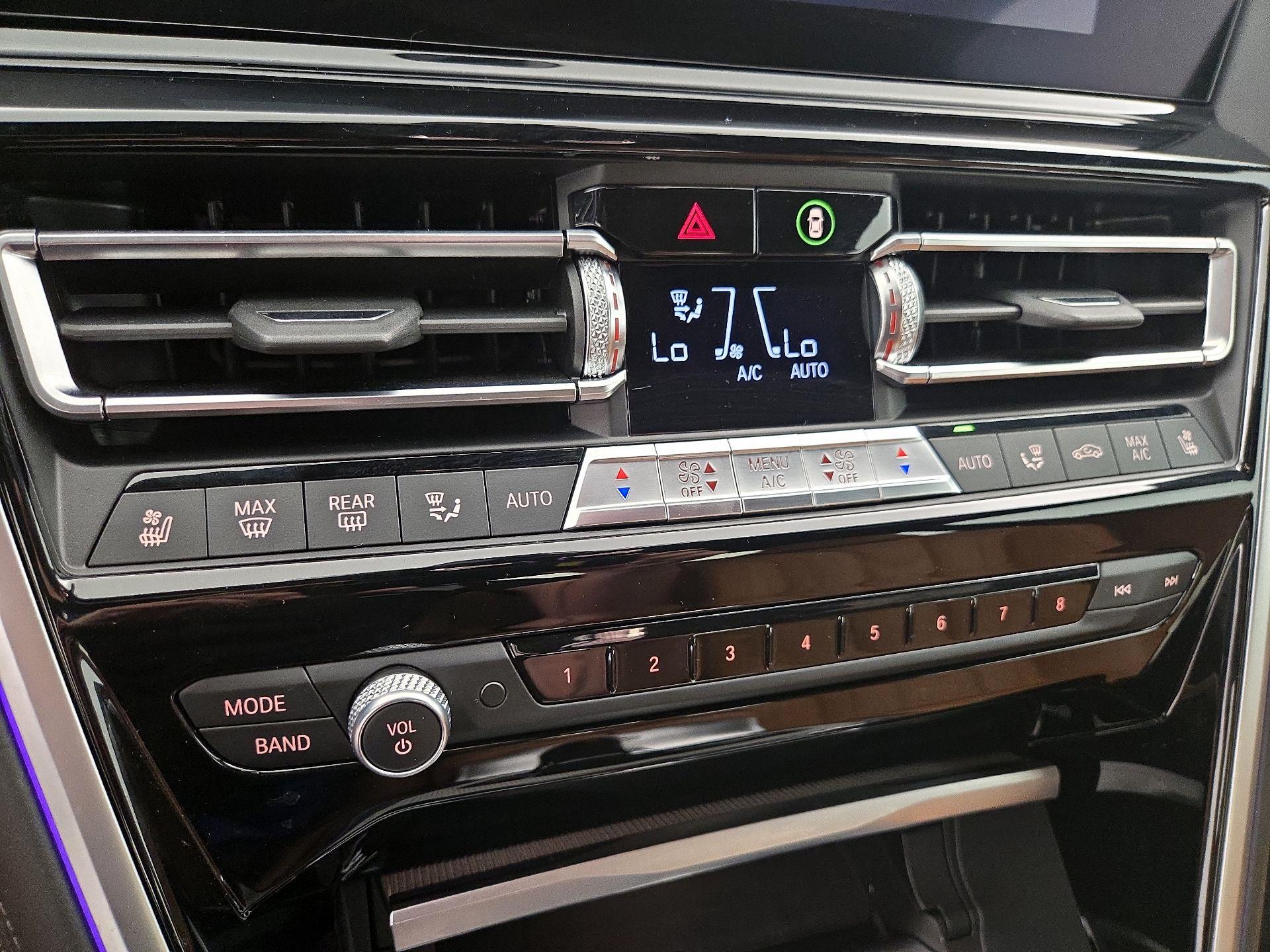 Thumbnail: 2019 BMW 8 Series - 17
