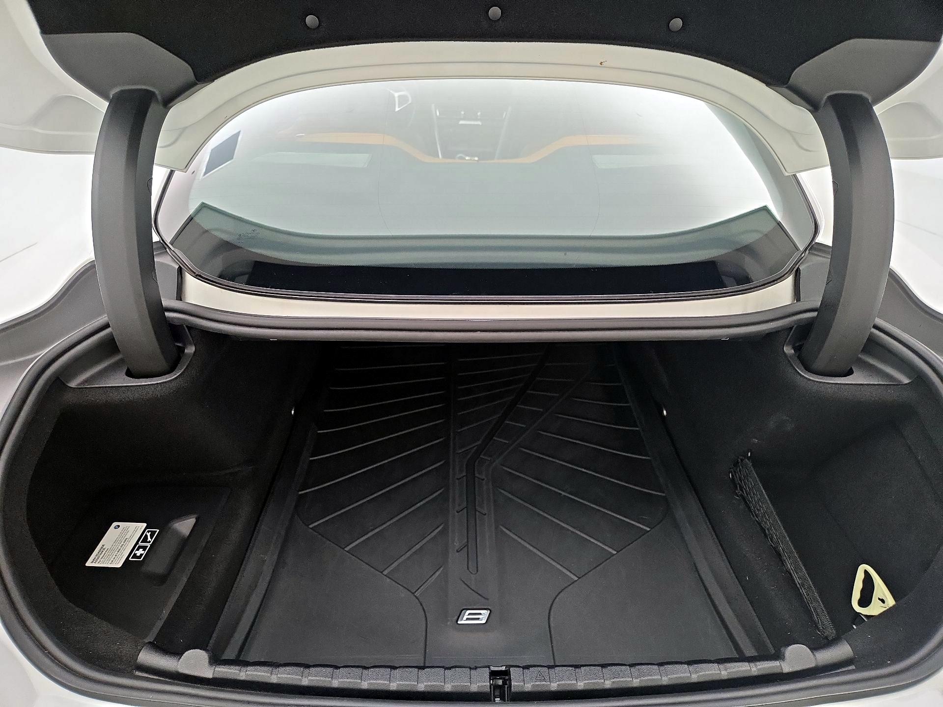 Thumbnail: 2019 BMW 8 Series - 20