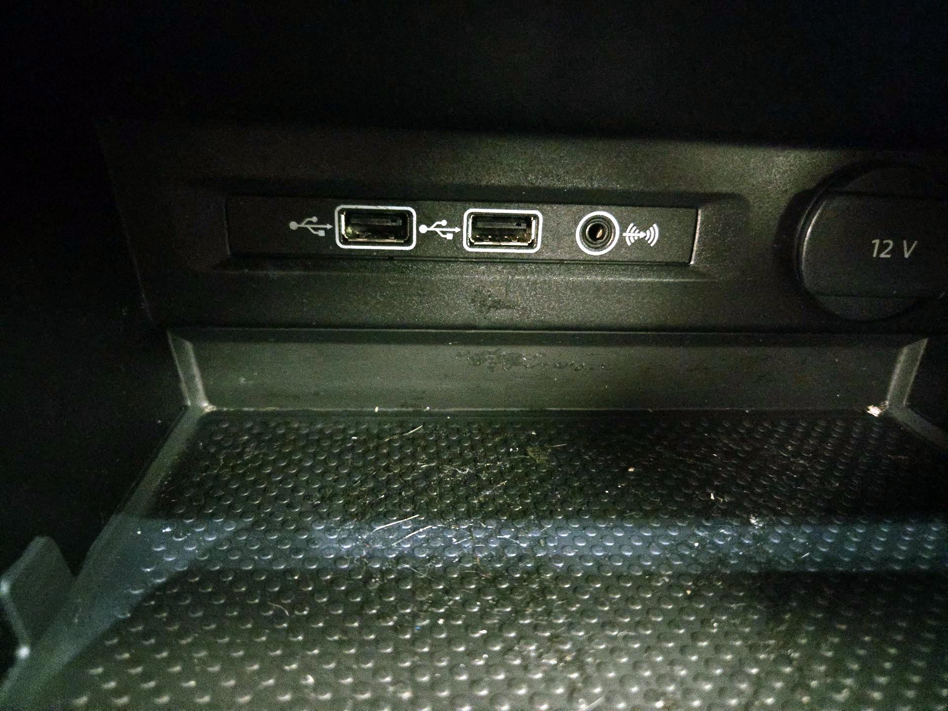 Thumbnail: 2019 Volkswagen Tiguan - 18