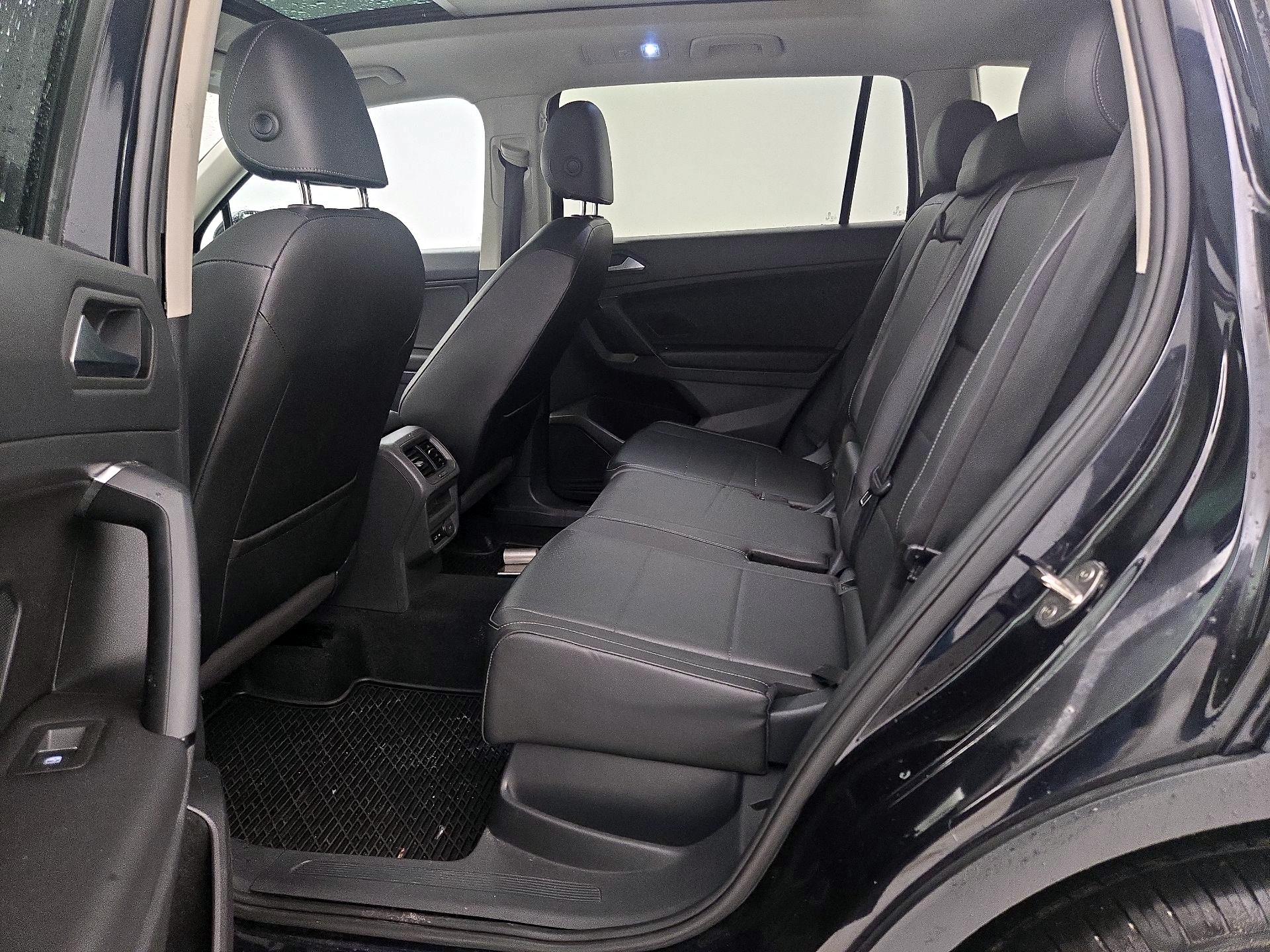 Thumbnail: 2019 Volkswagen Tiguan - 20