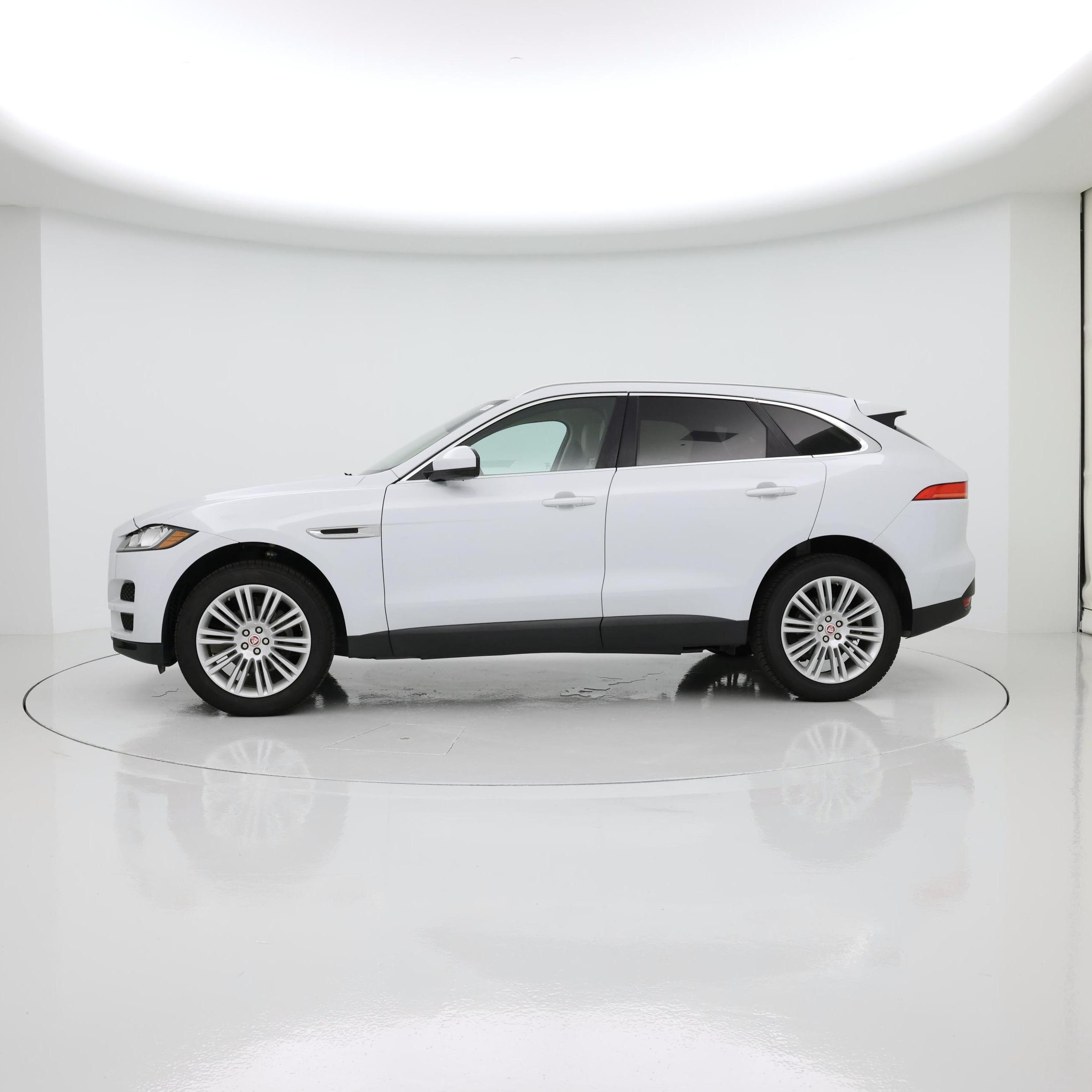 Thumbnail: 2019 Jaguar F-Pace - 3
