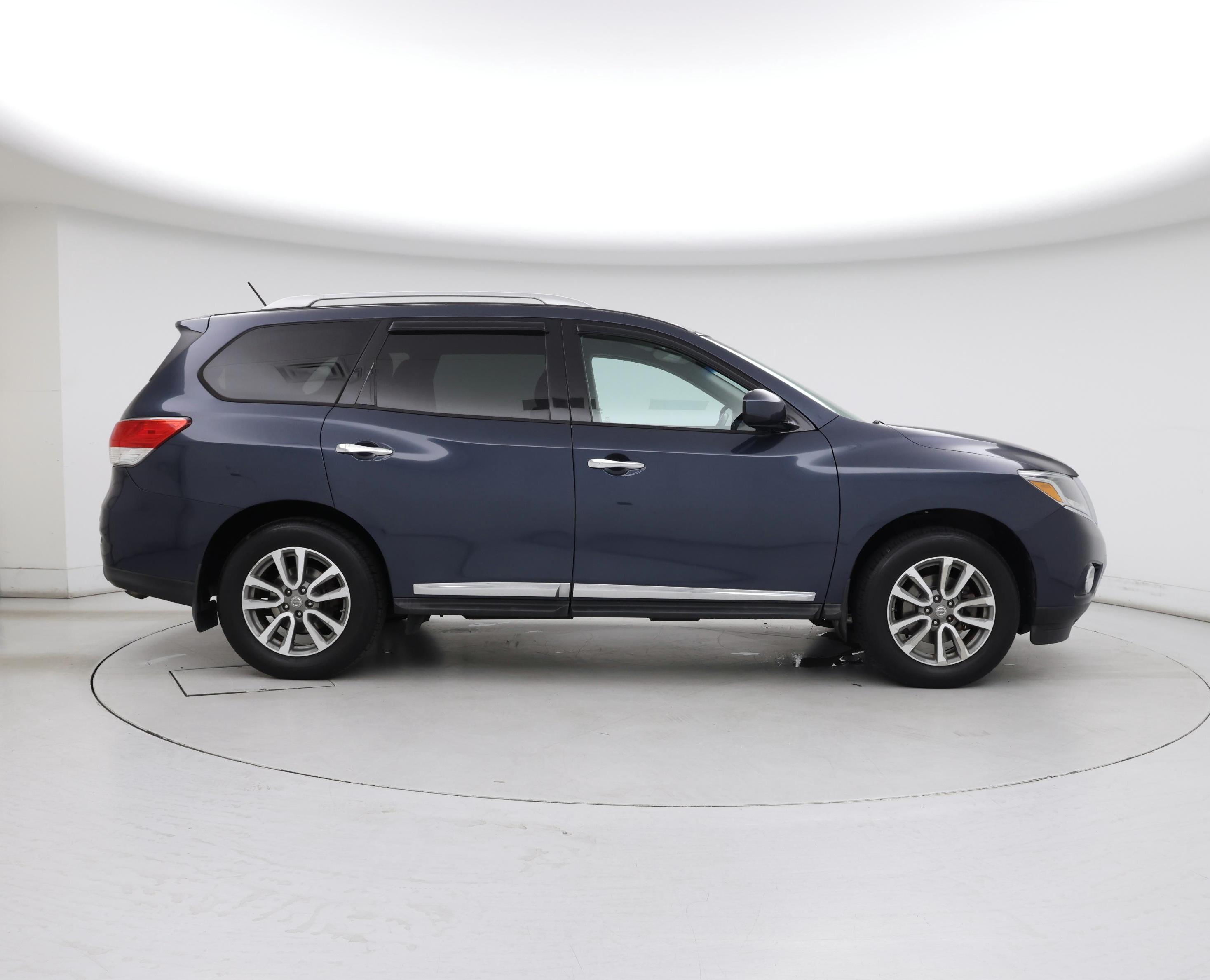 Thumbnail: 2016 Nissan Pathfinder - 7