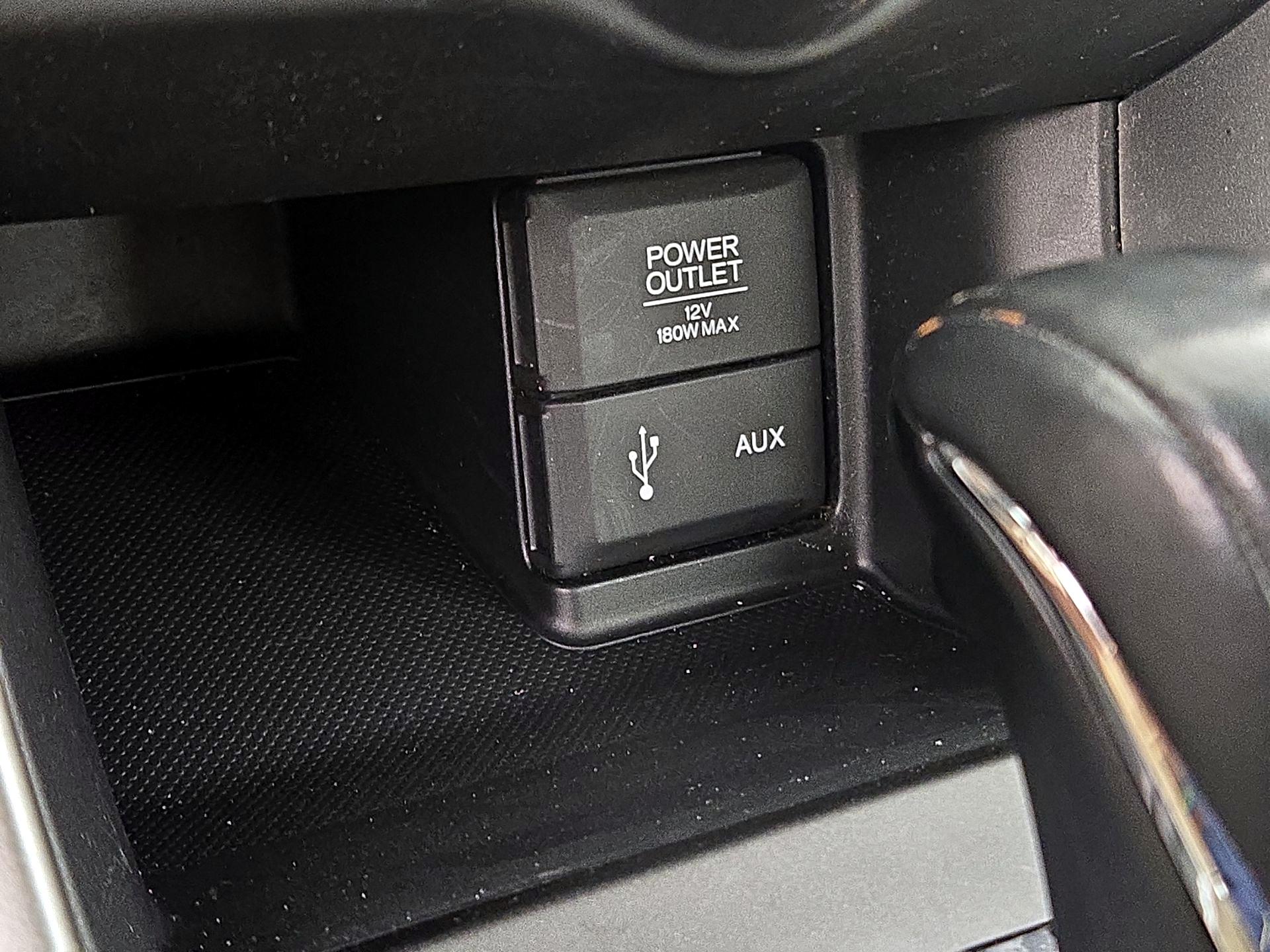 Thumbnail: 2015 Honda Accord - 19