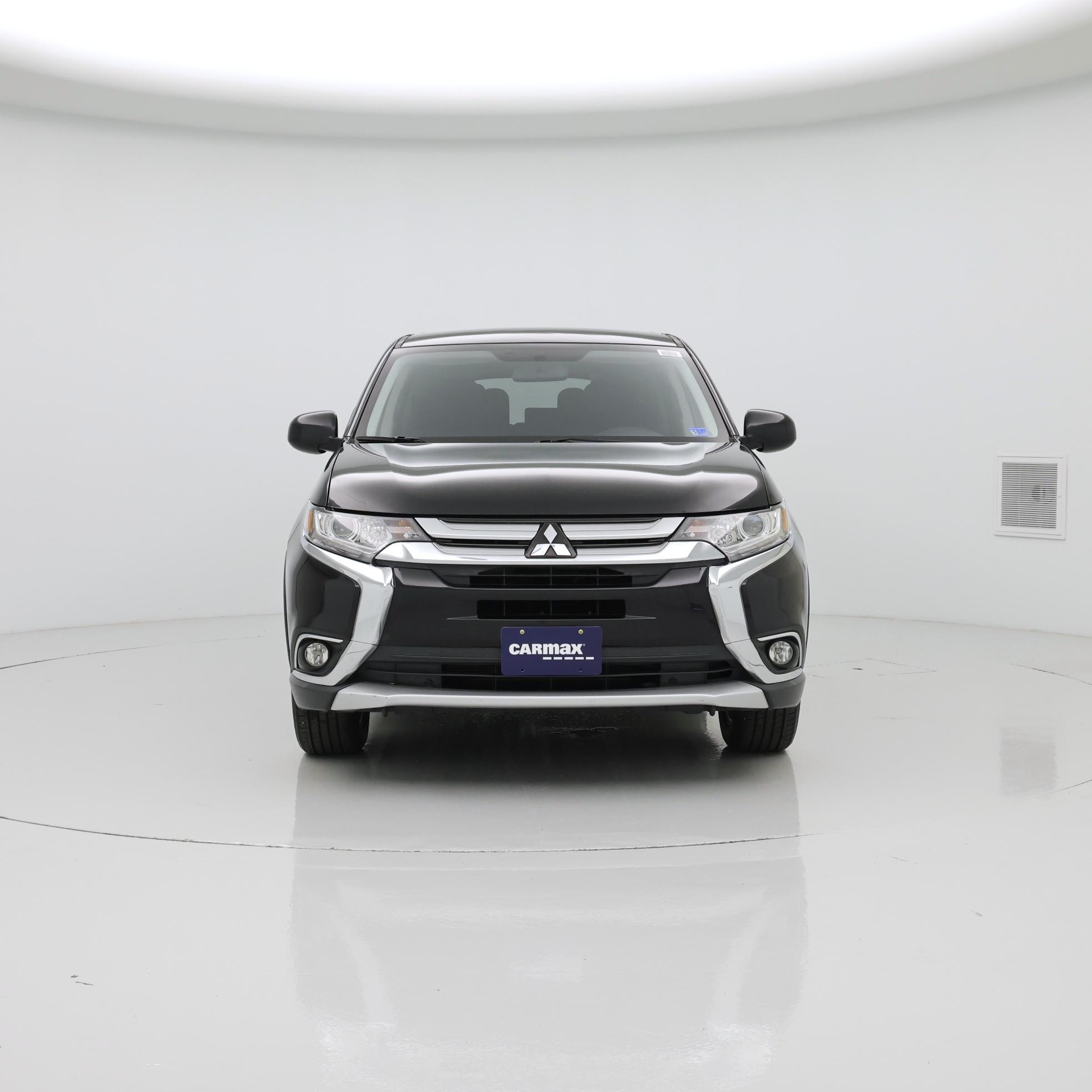 Thumbnail: 2017 Mitsubishi Outlander - 5