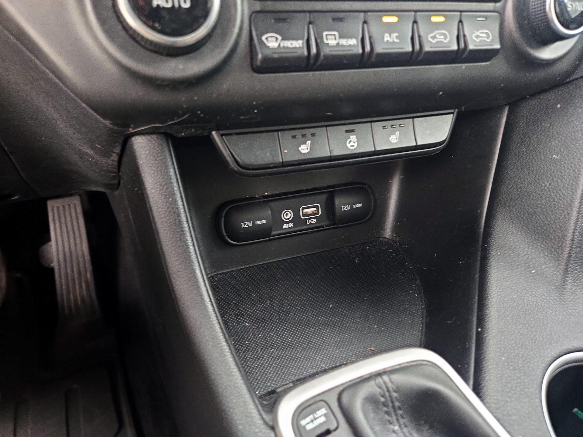 Thumbnail: 2017 Kia Sportage - 18