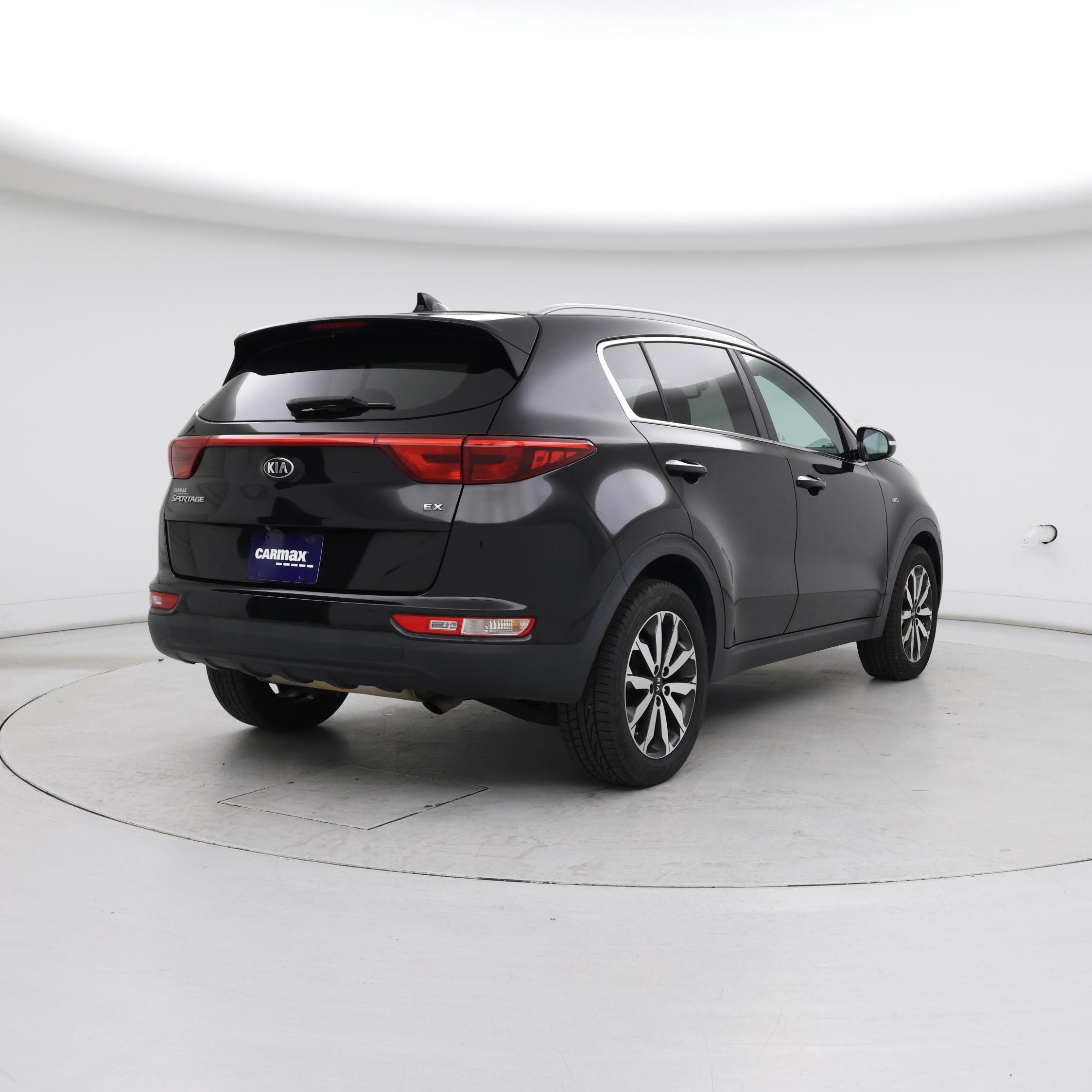 Thumbnail: 2017 Kia Sportage - 8
