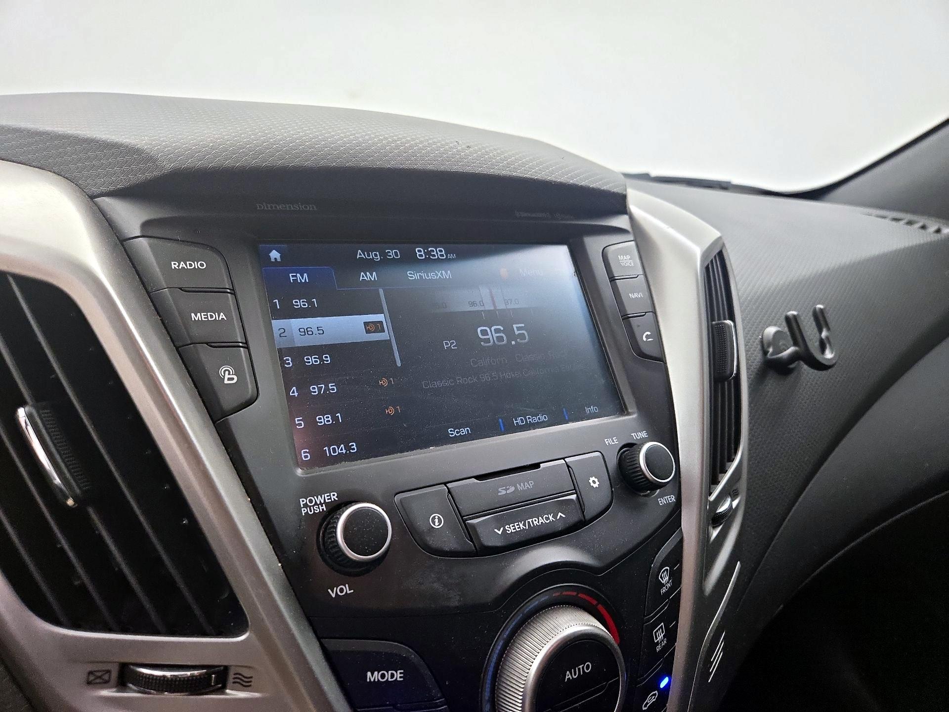Thumbnail: 2017 Hyundai Veloster - 16