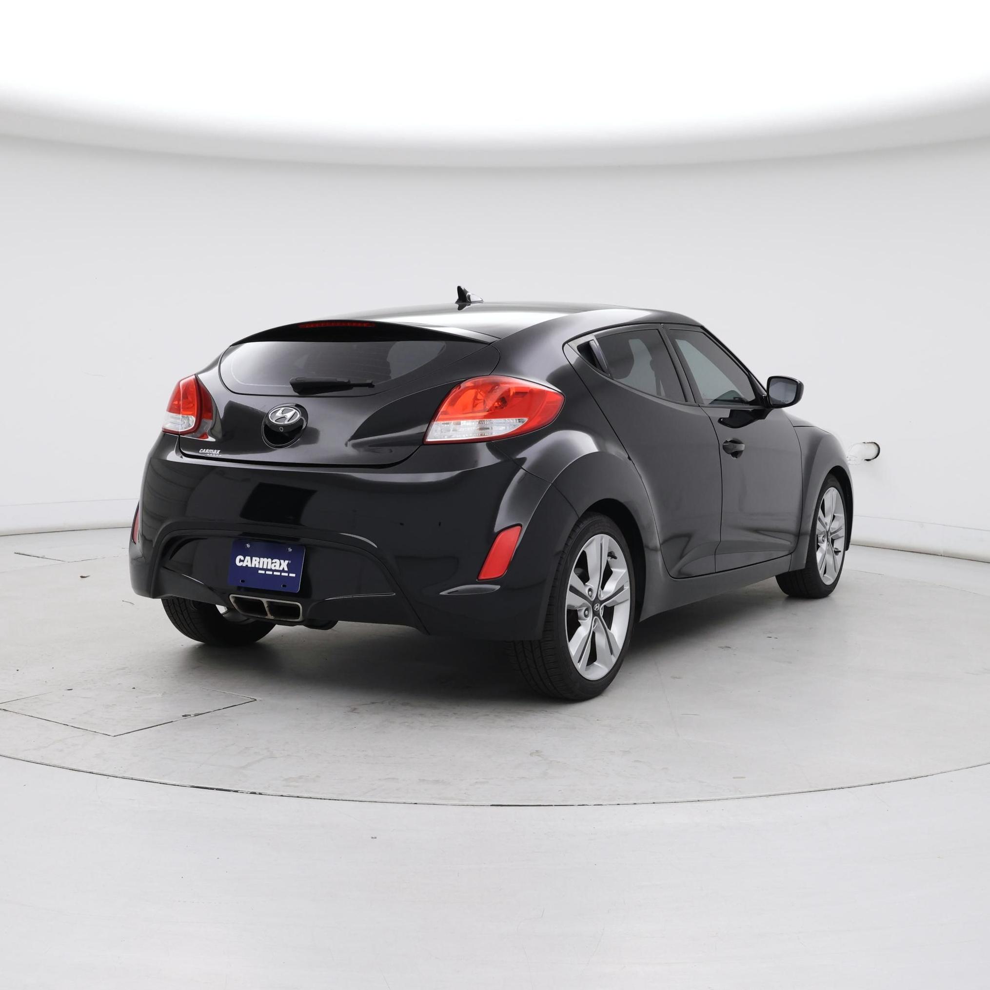 Thumbnail: 2017 Hyundai Veloster - 8