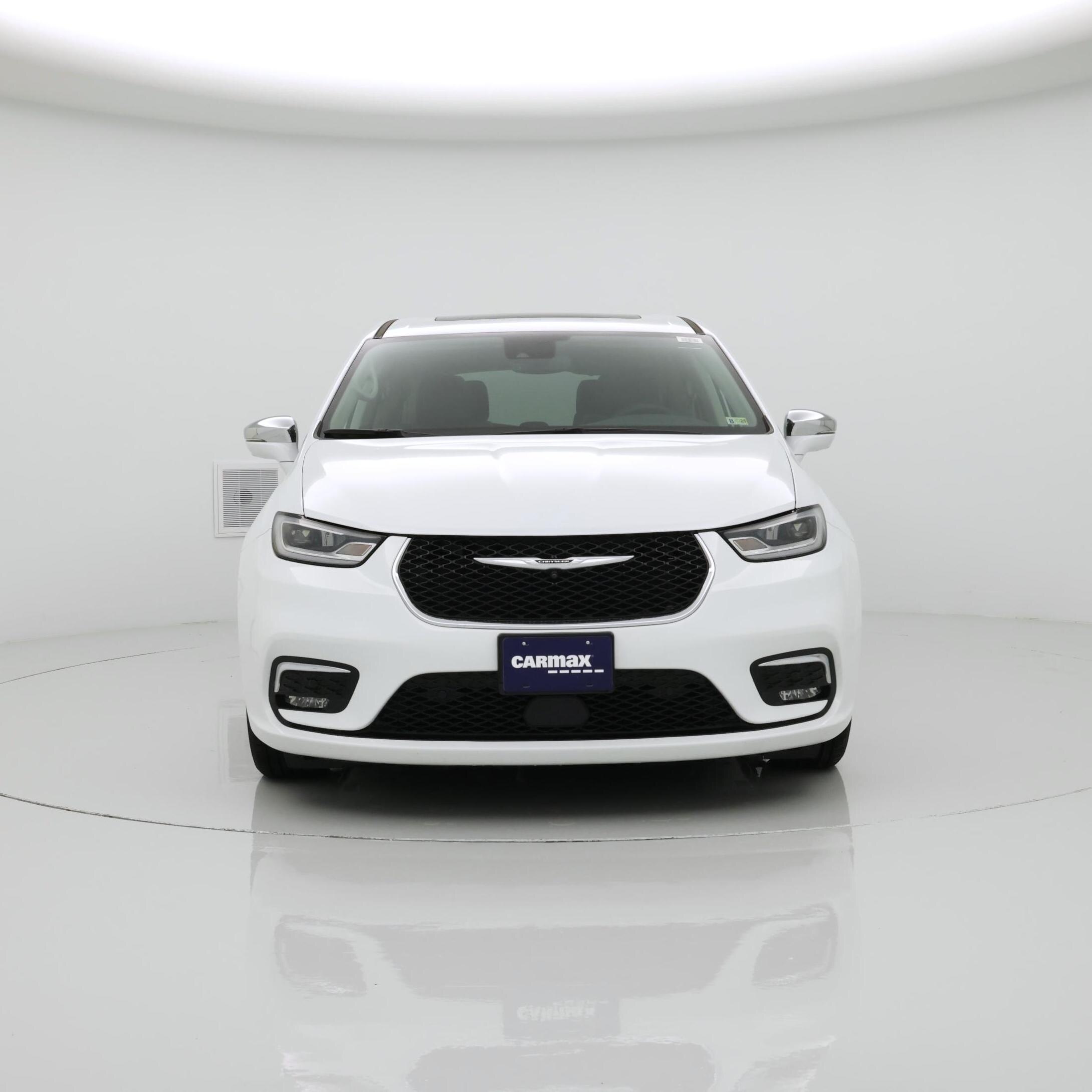 Thumbnail: 2022 Chrysler Pacifica - 5