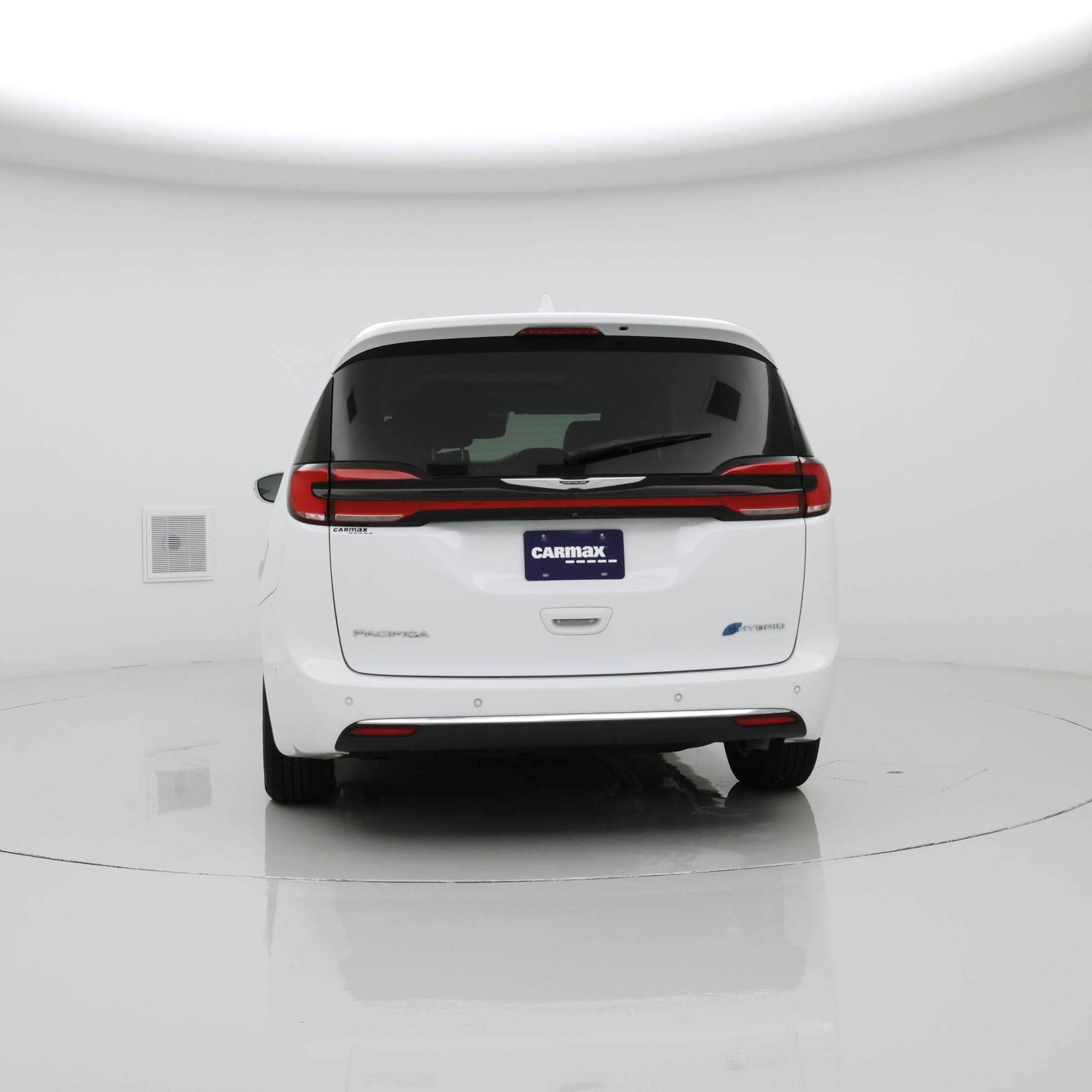 Thumbnail: 2022 Chrysler Pacifica - 6