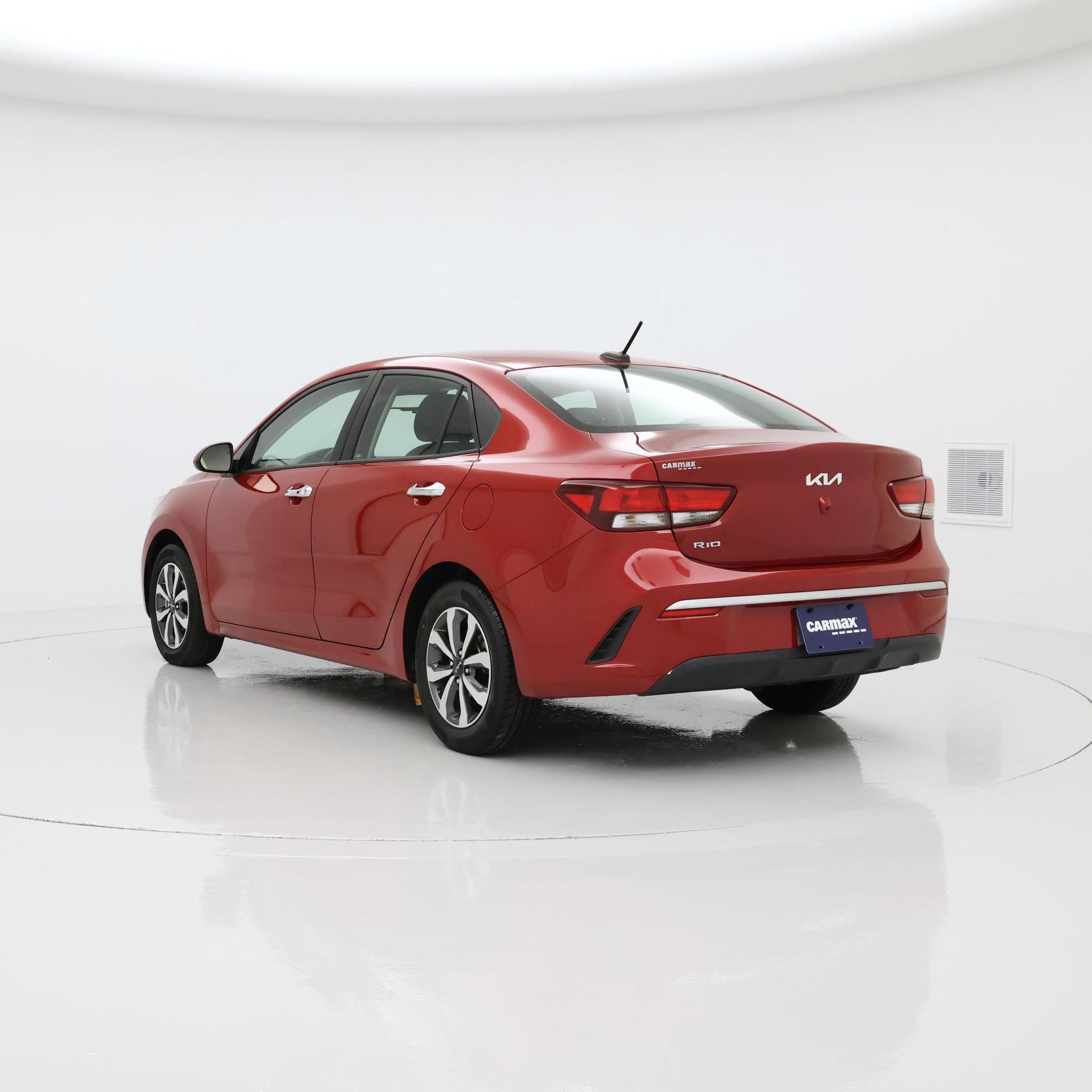 Thumbnail: 2022 Kia Rio - 2