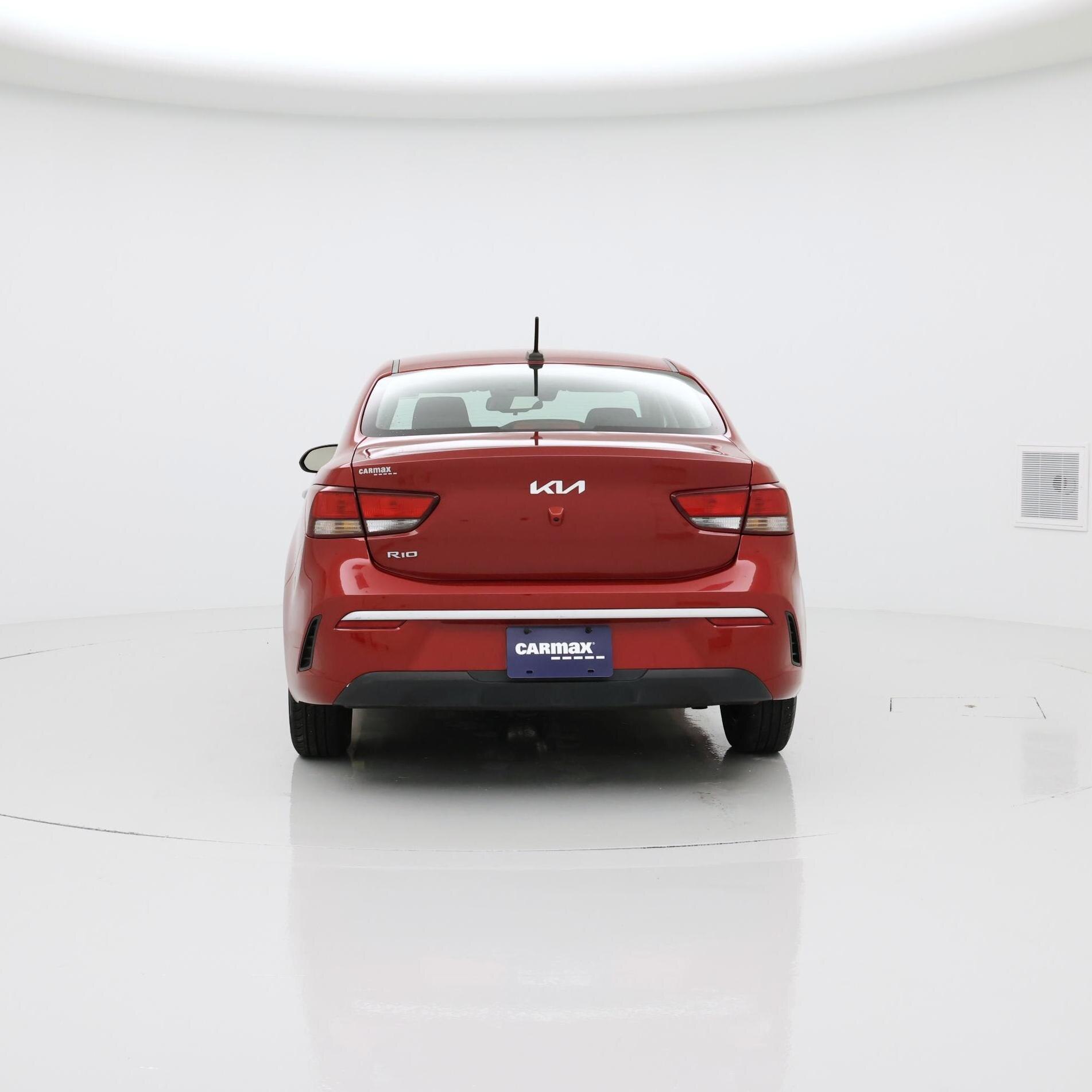 Thumbnail: 2022 Kia Rio - 6
