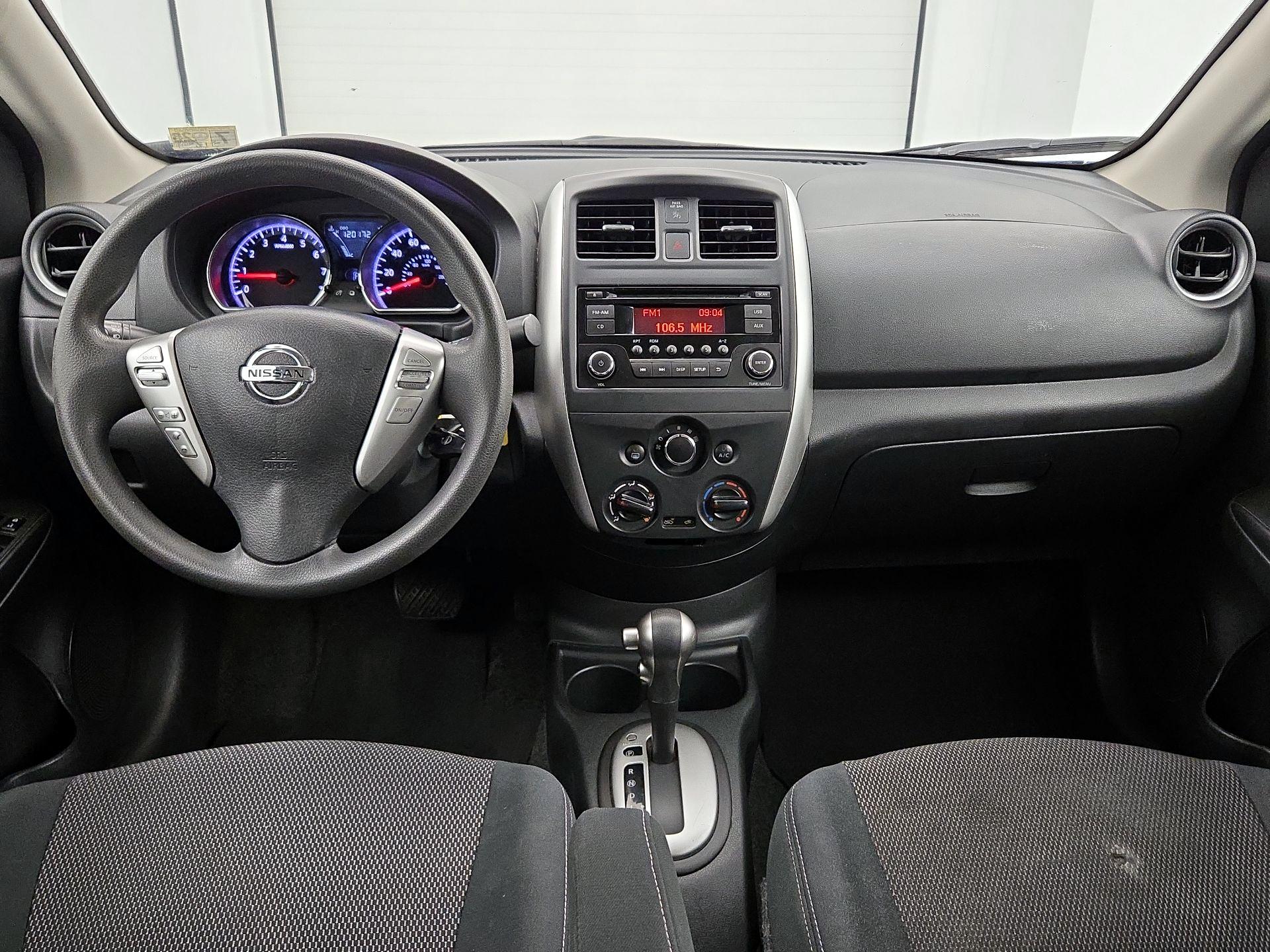 Thumbnail: 2016 Nissan Versa - 9