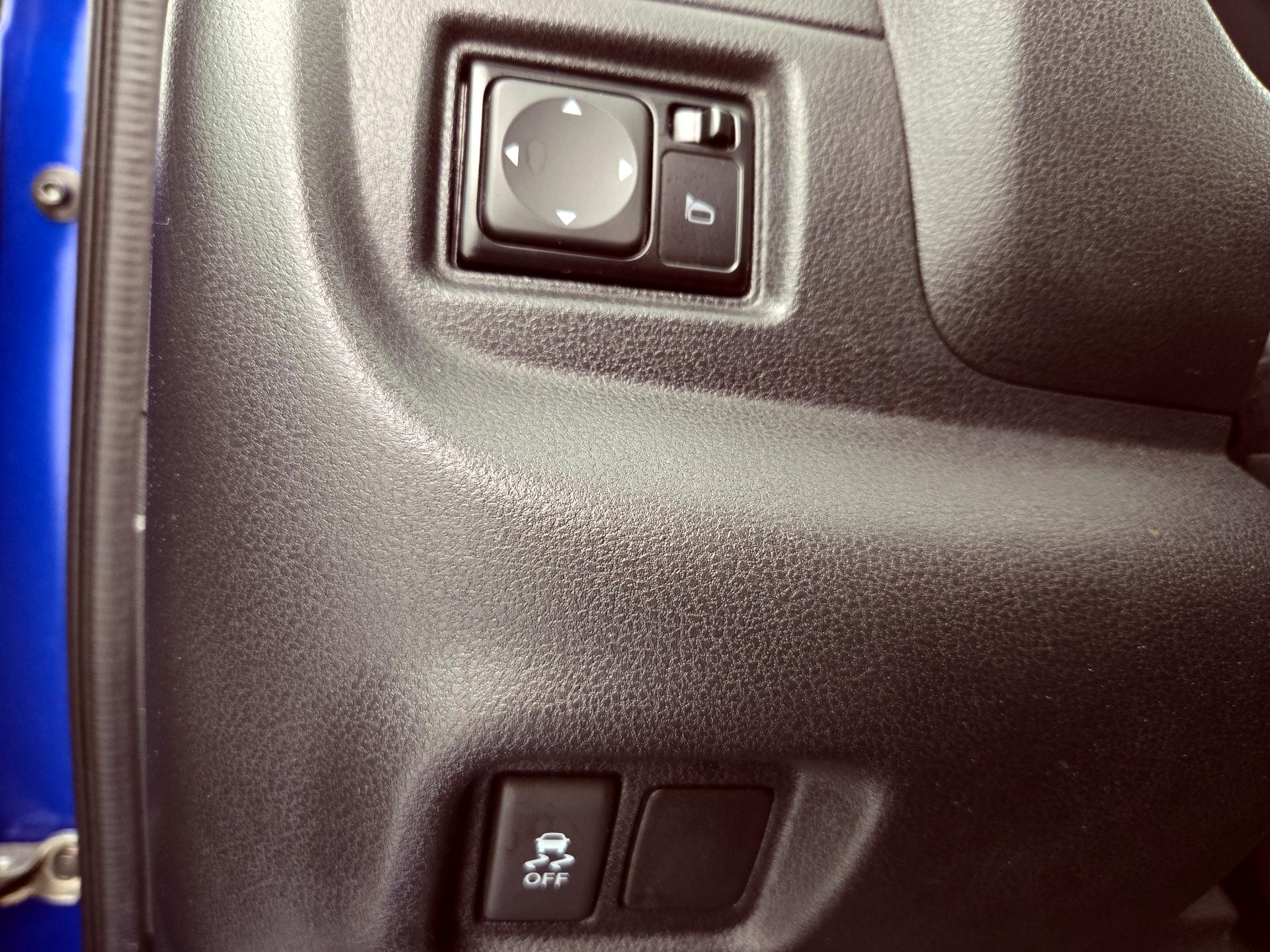 Thumbnail: 2016 Nissan Versa - 13