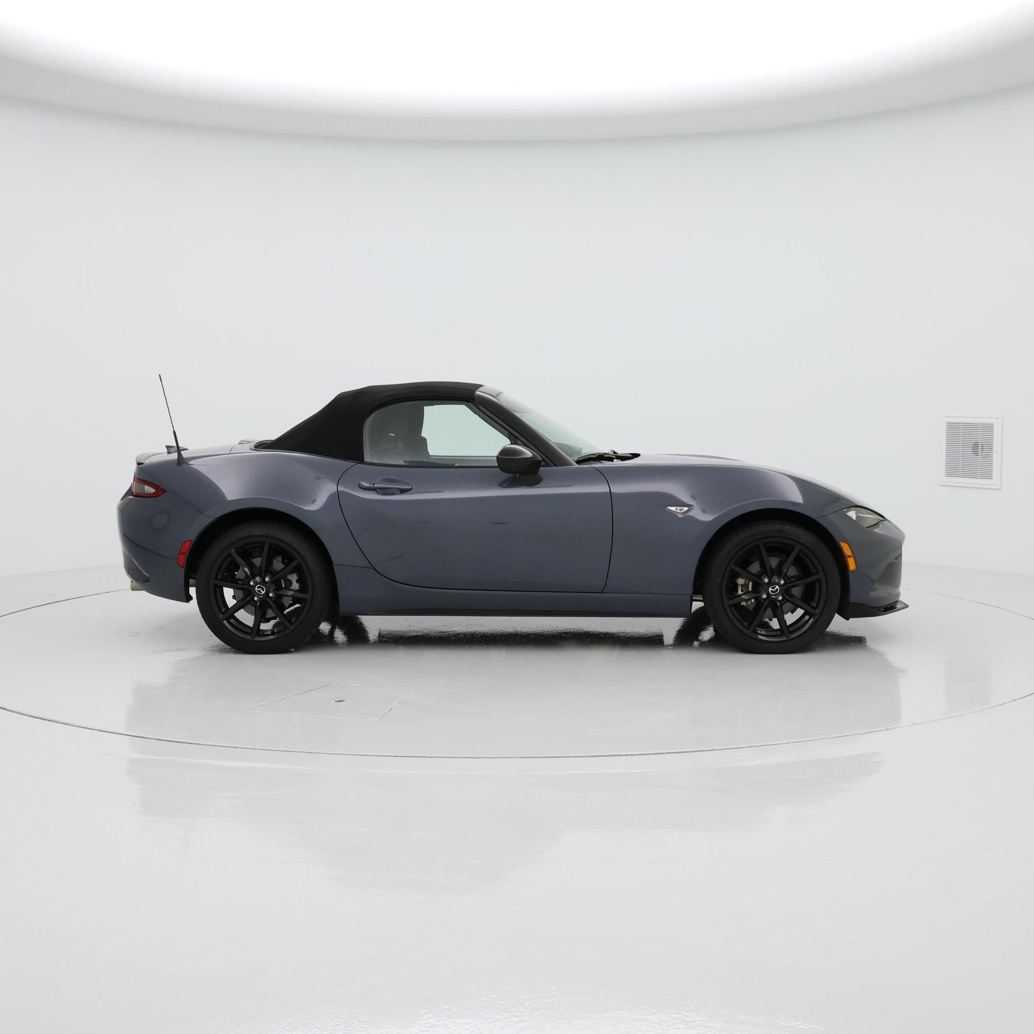 Thumbnail: 2021 Mazda MX-5 Miata - 7