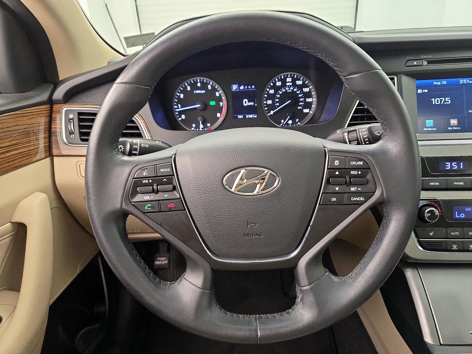 Thumbnail: 2016 Hyundai Sonata - 10