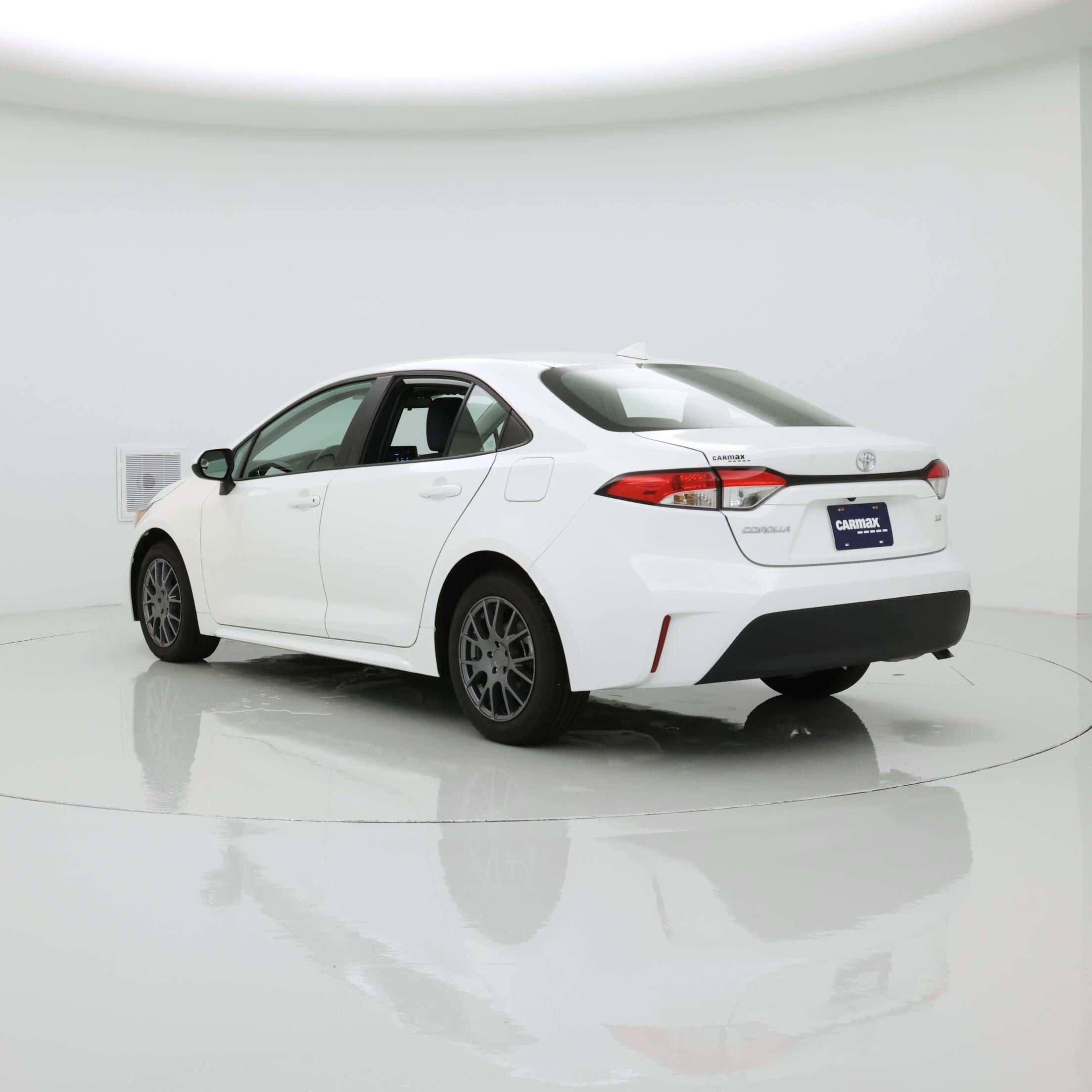 Thumbnail: 2024 Toyota Corolla - 2