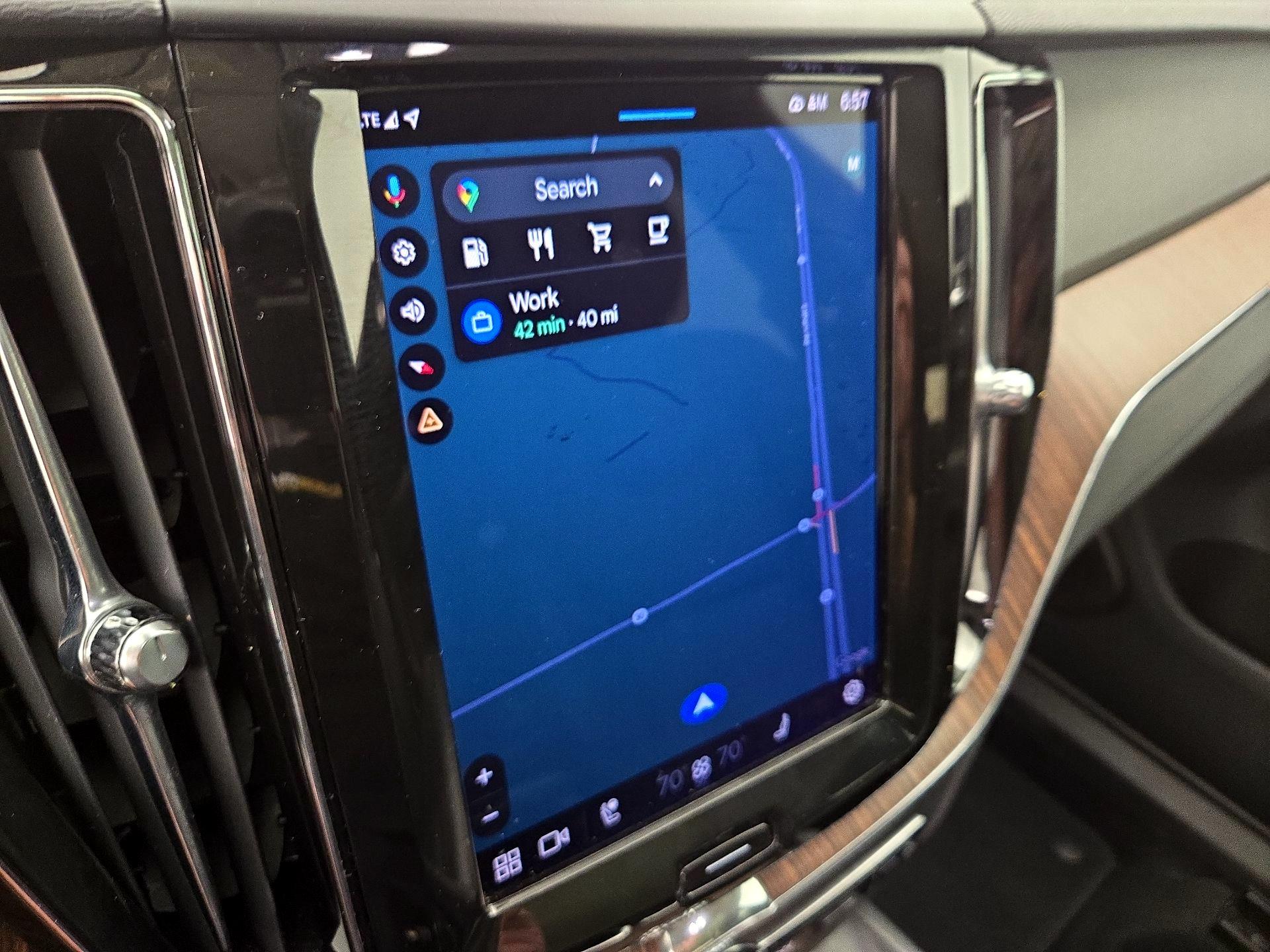 Thumbnail: 2023 Volvo XC60 - 14
