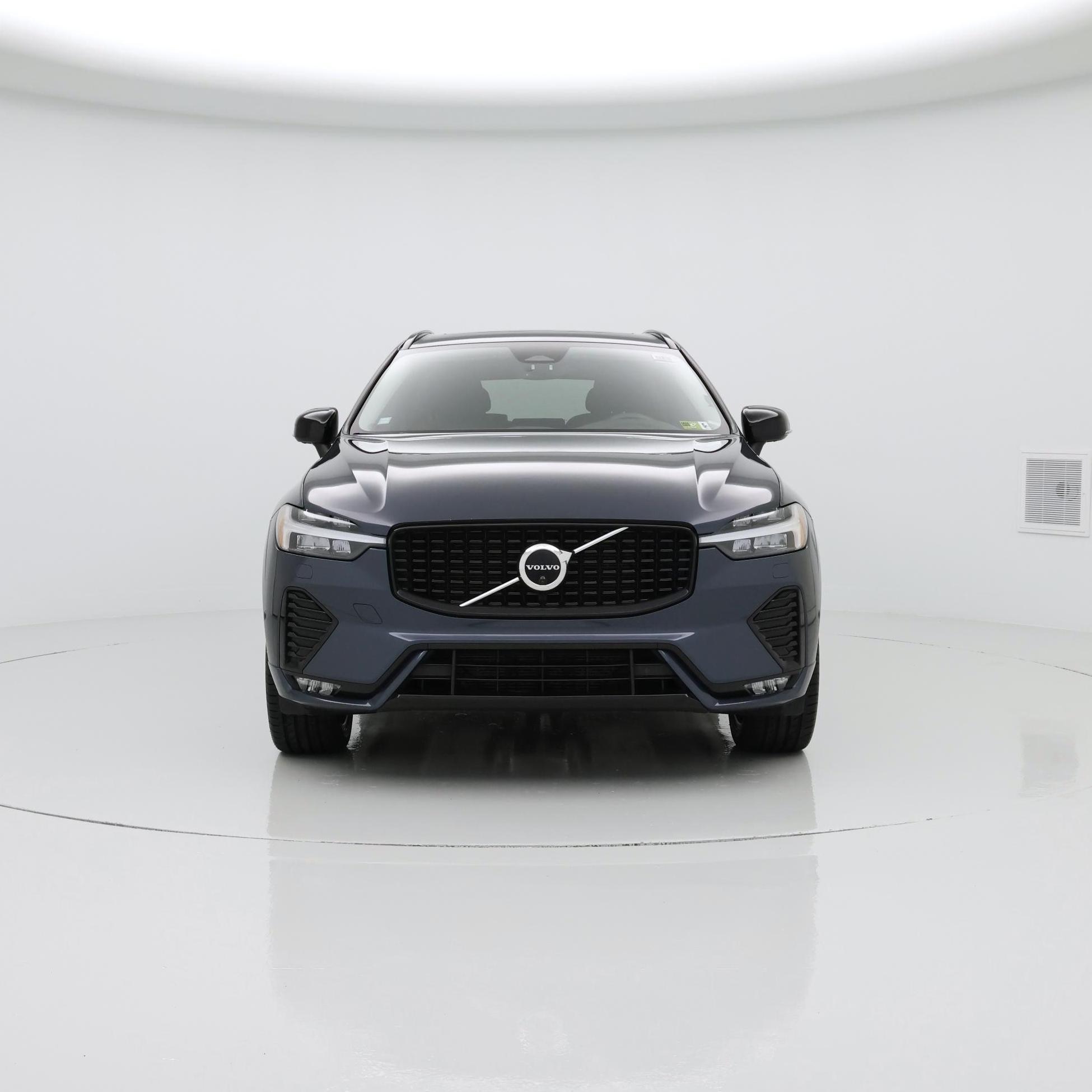 Thumbnail: 2023 Volvo XC60 - 5