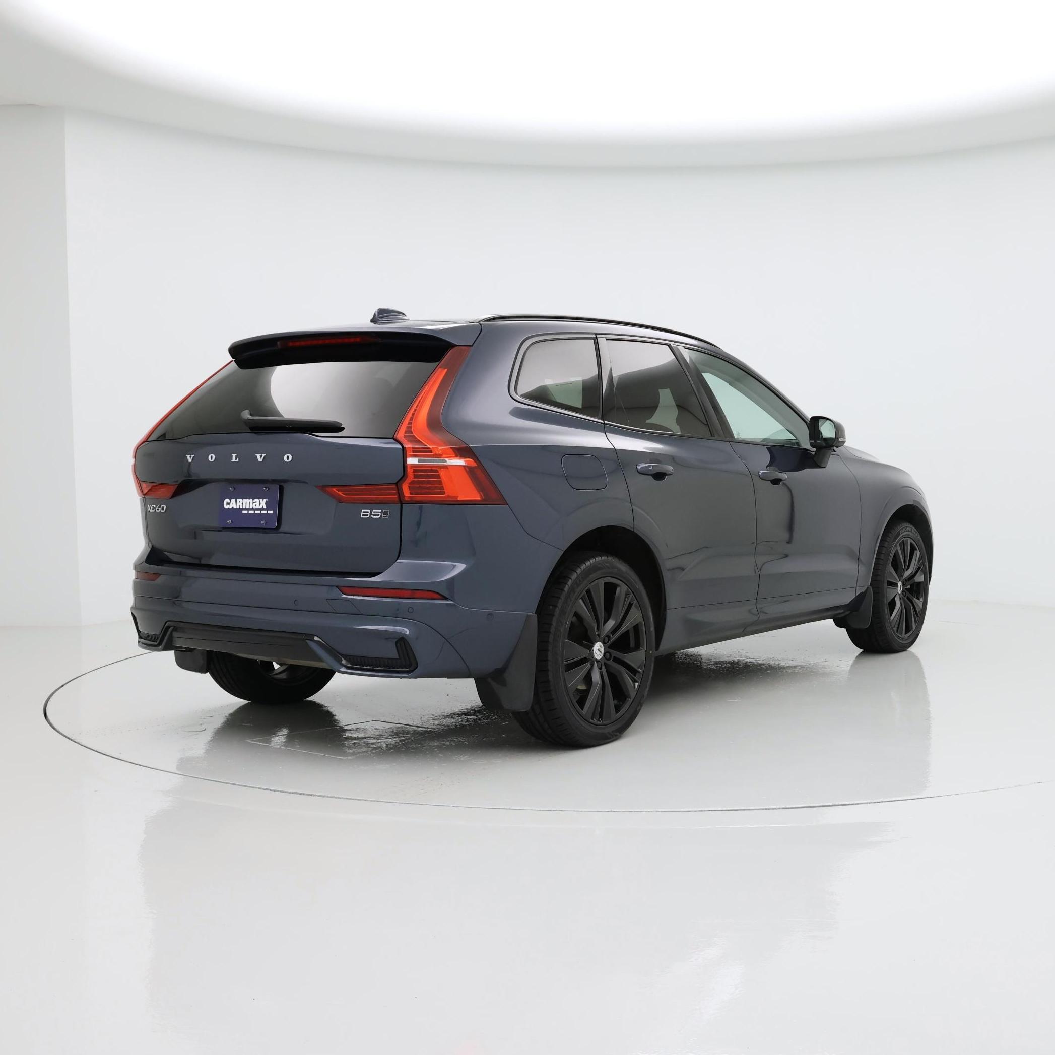 Thumbnail: 2023 Volvo XC60 - 8