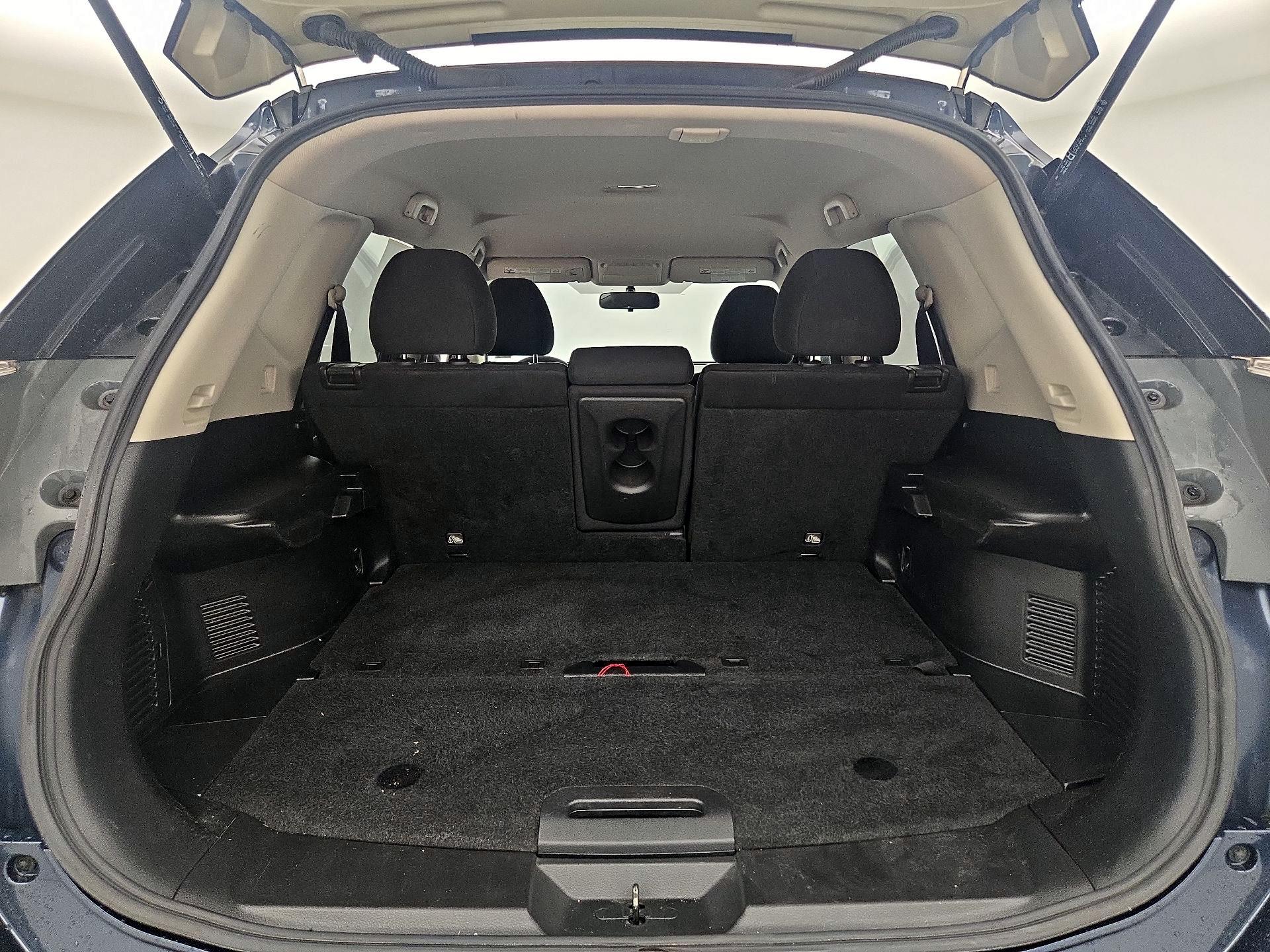 Thumbnail: 2015 Nissan Rogue - 20