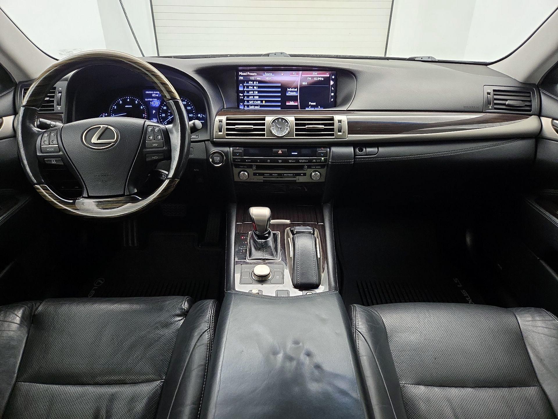 Thumbnail: 2017 Lexus LS - 9