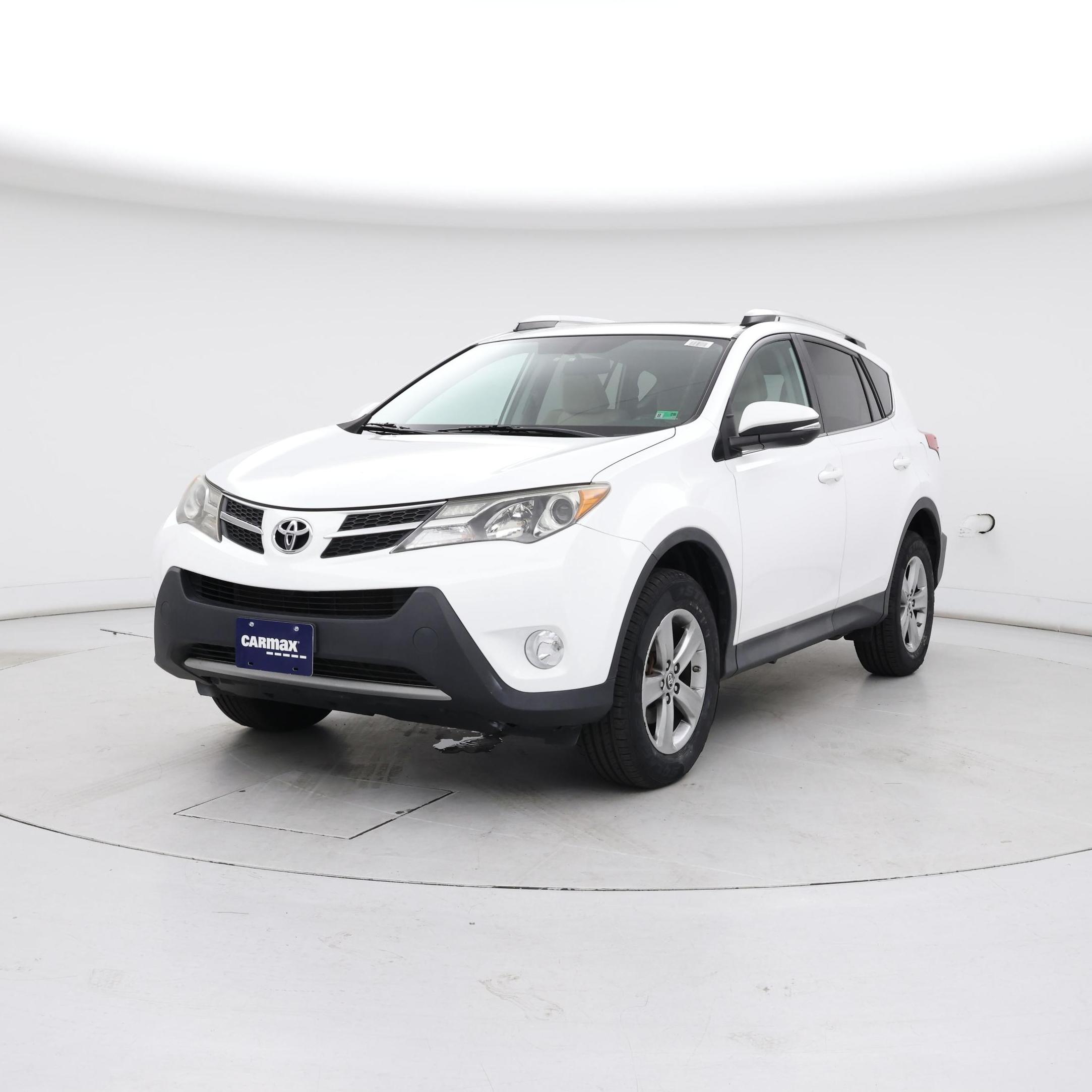 Thumbnail: 2015 Toyota RAV4 - 4