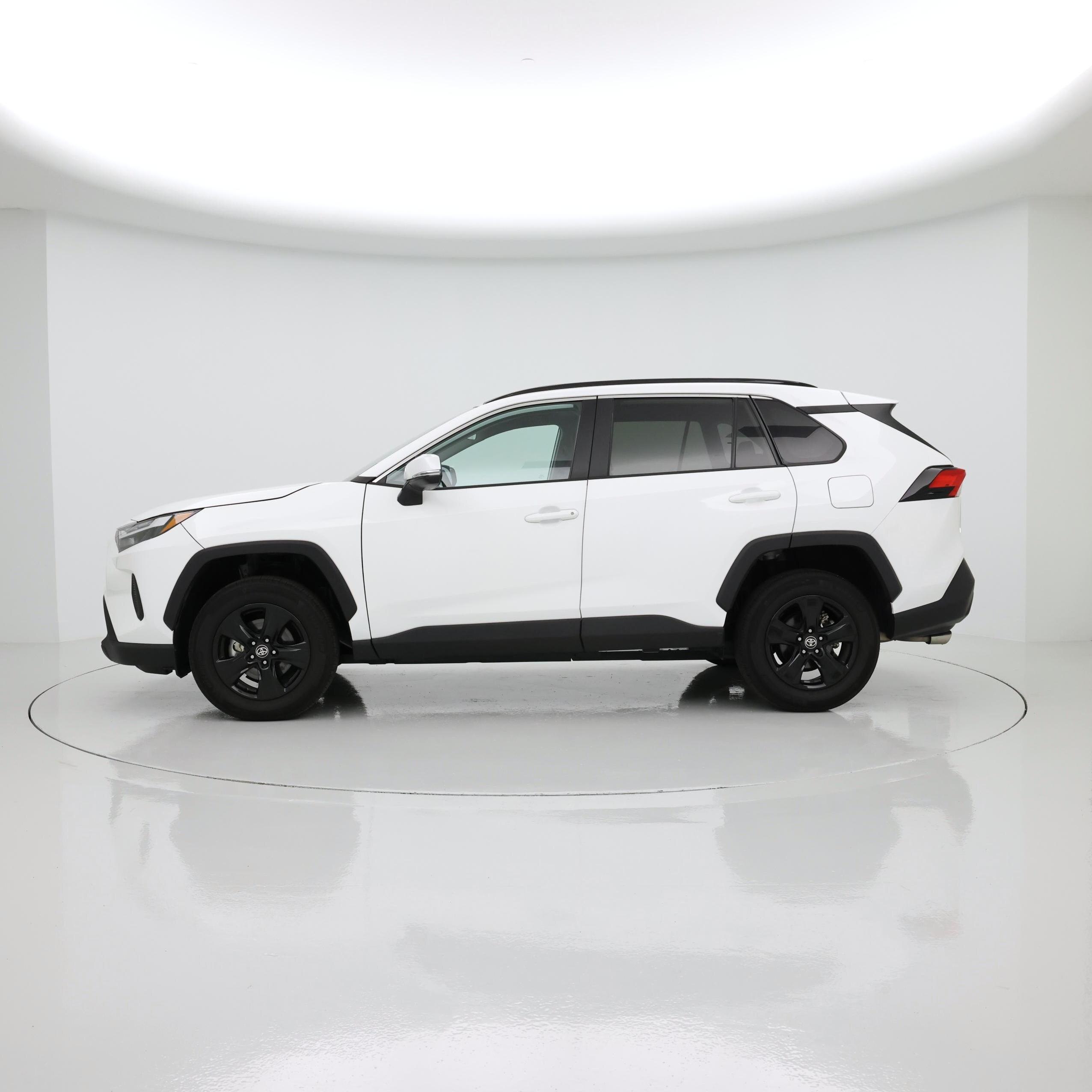 Thumbnail: 2024 Toyota RAV4 - 3