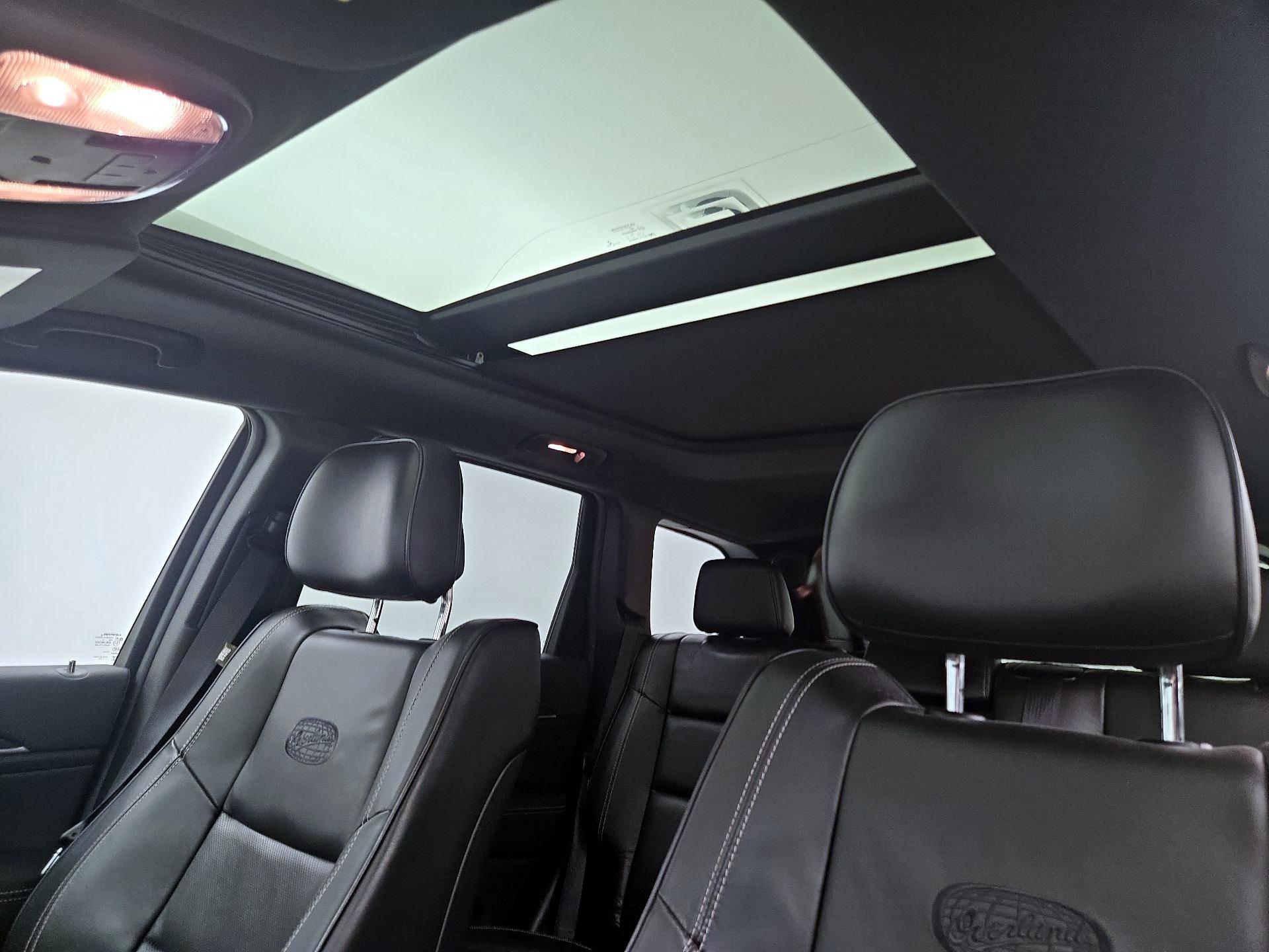 Thumbnail: 2014 Jeep Grand Cherokee - 20