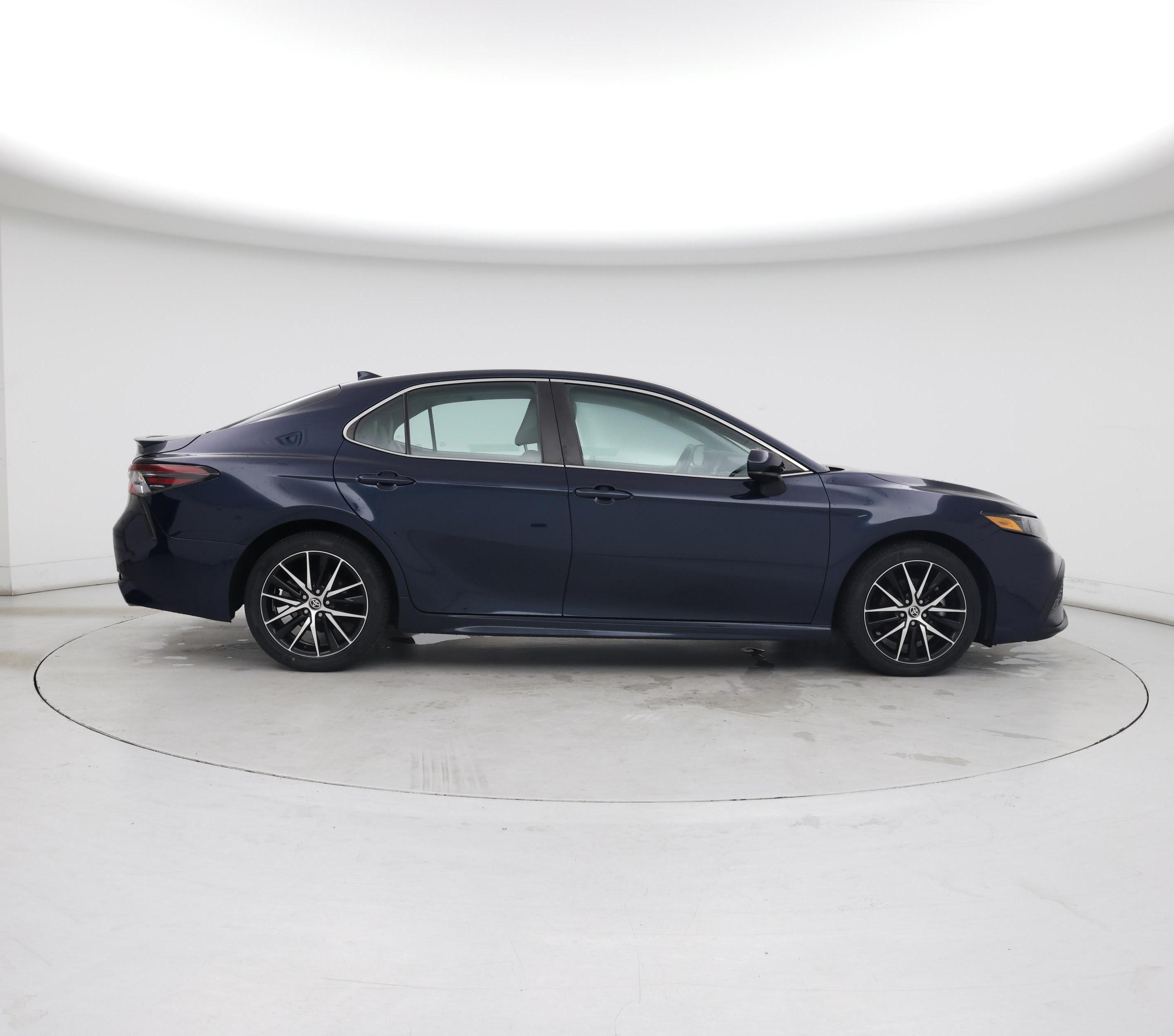 Thumbnail: 2021 Toyota Camry - 7