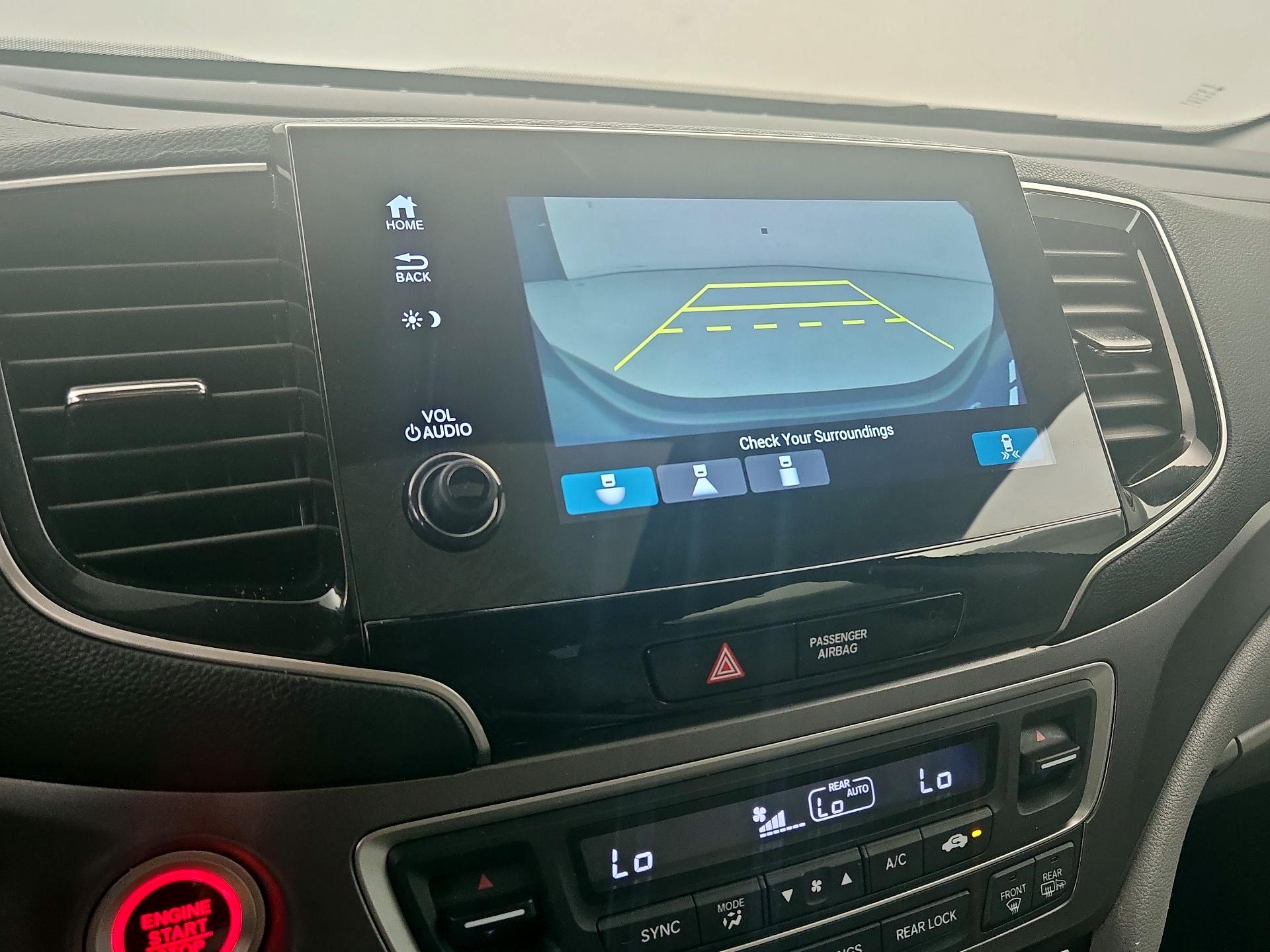 Thumbnail: 2019 Honda Pilot - 14