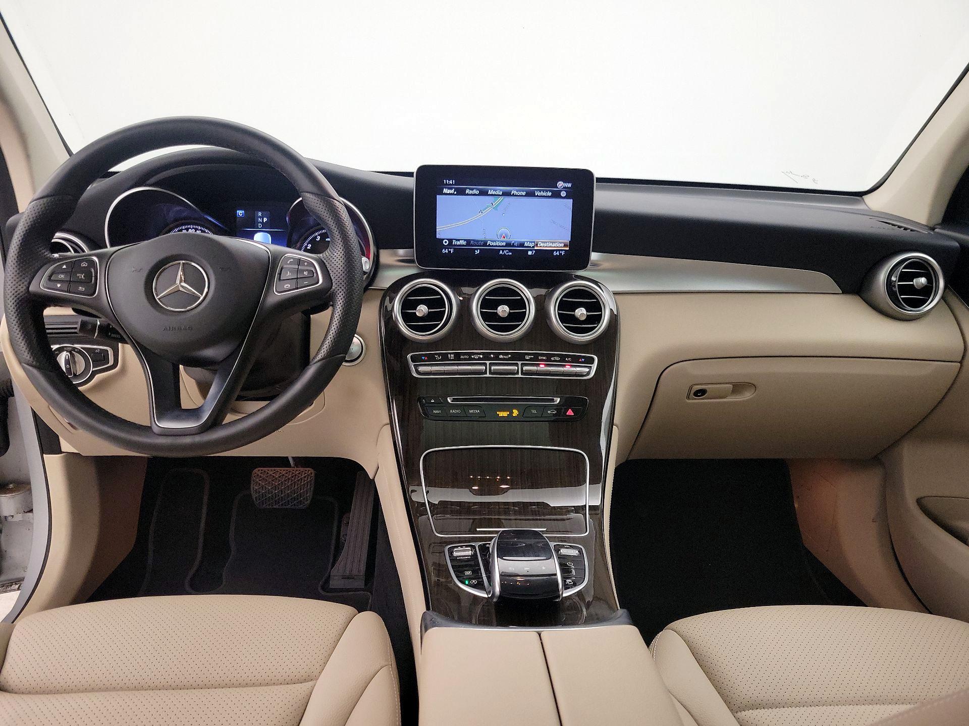 Thumbnail: 2018 Mercedes-Benz GLC - 9