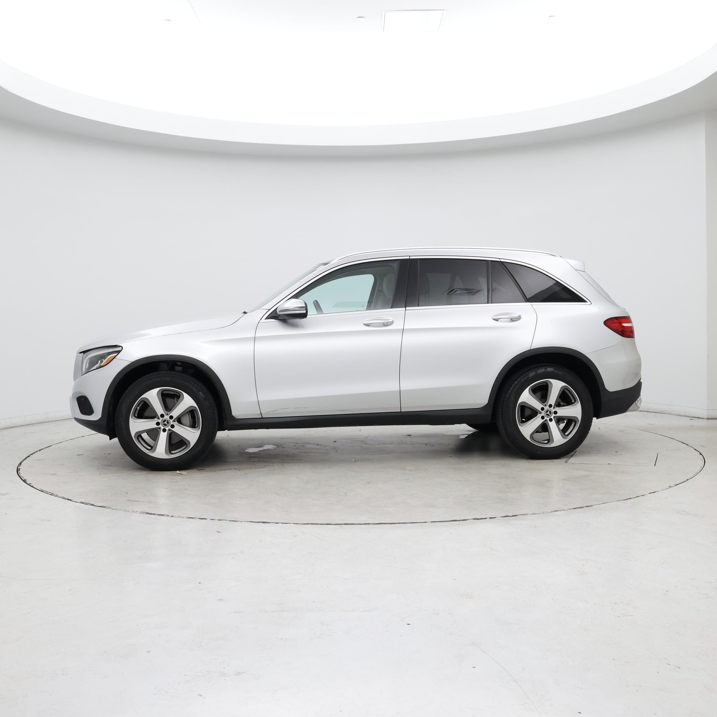 Thumbnail: 2018 Mercedes-Benz GLC - 3