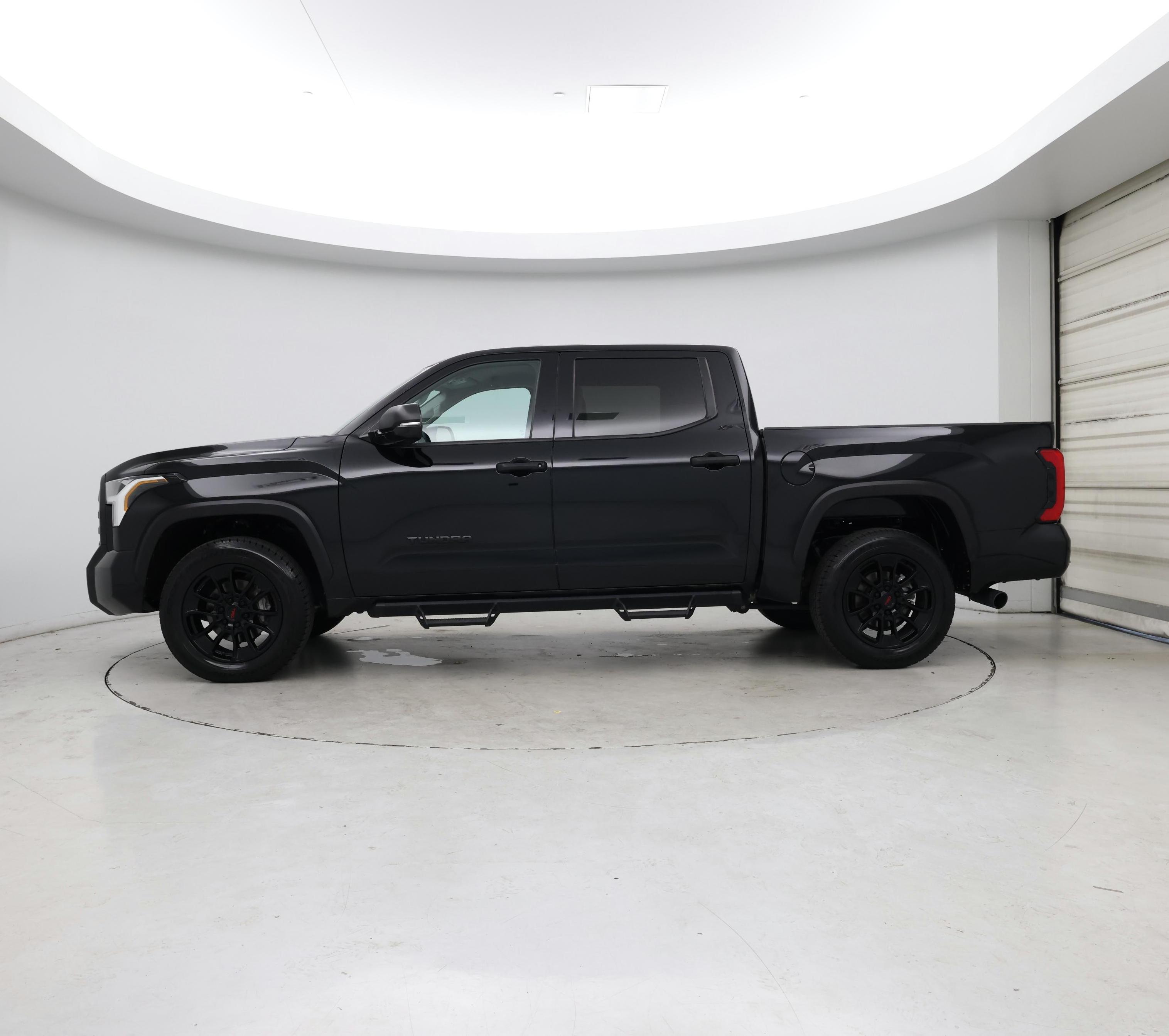 Thumbnail: 2023 Toyota Tundra - 3