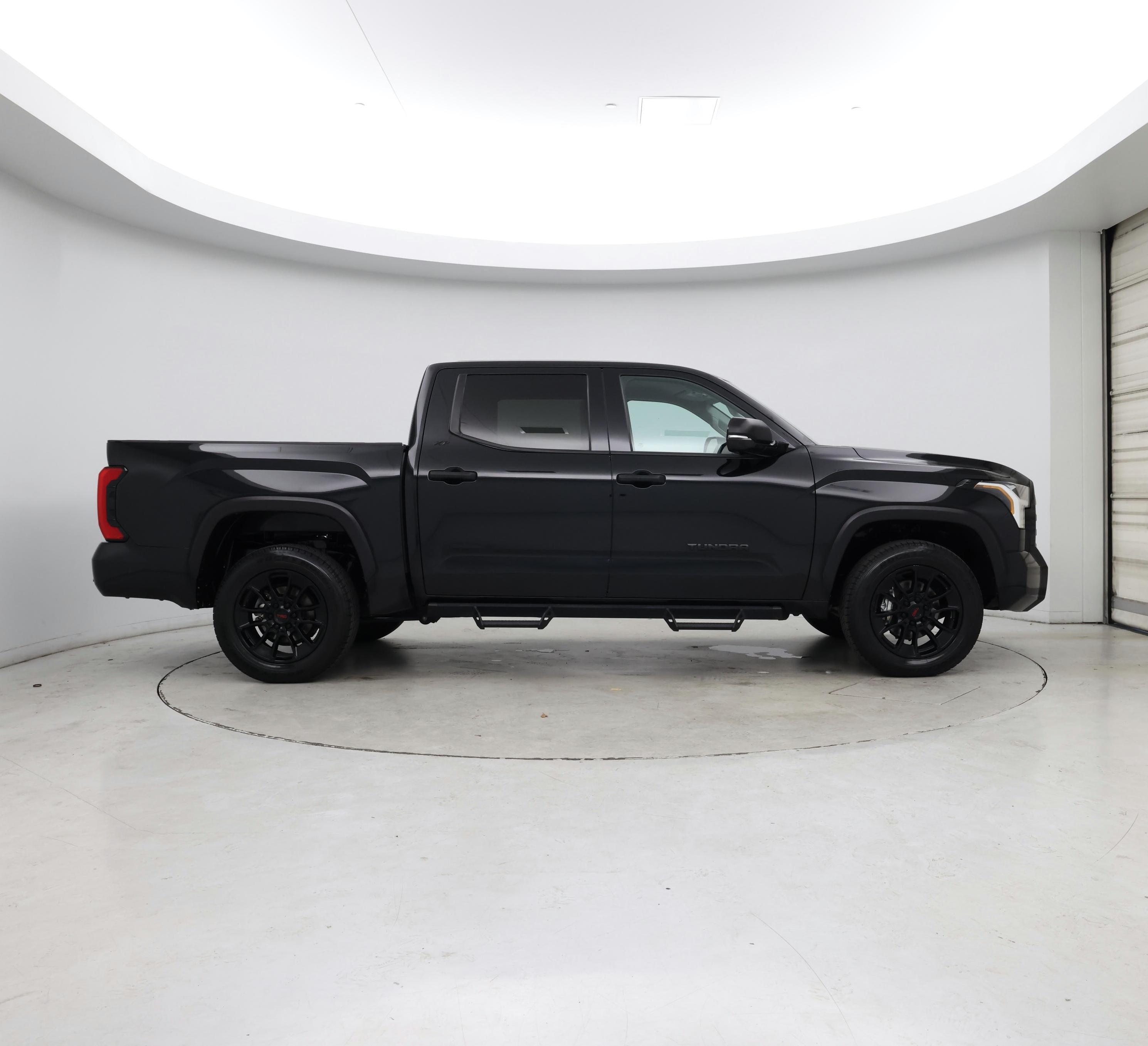 Thumbnail: 2023 Toyota Tundra - 7