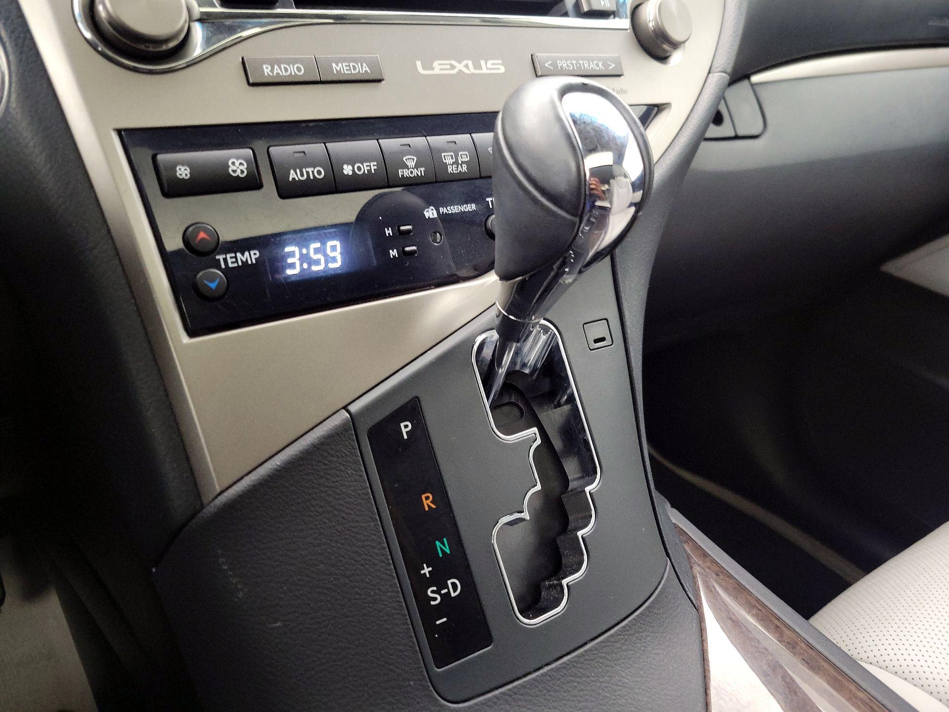Thumbnail: 2015 Lexus RX - 17