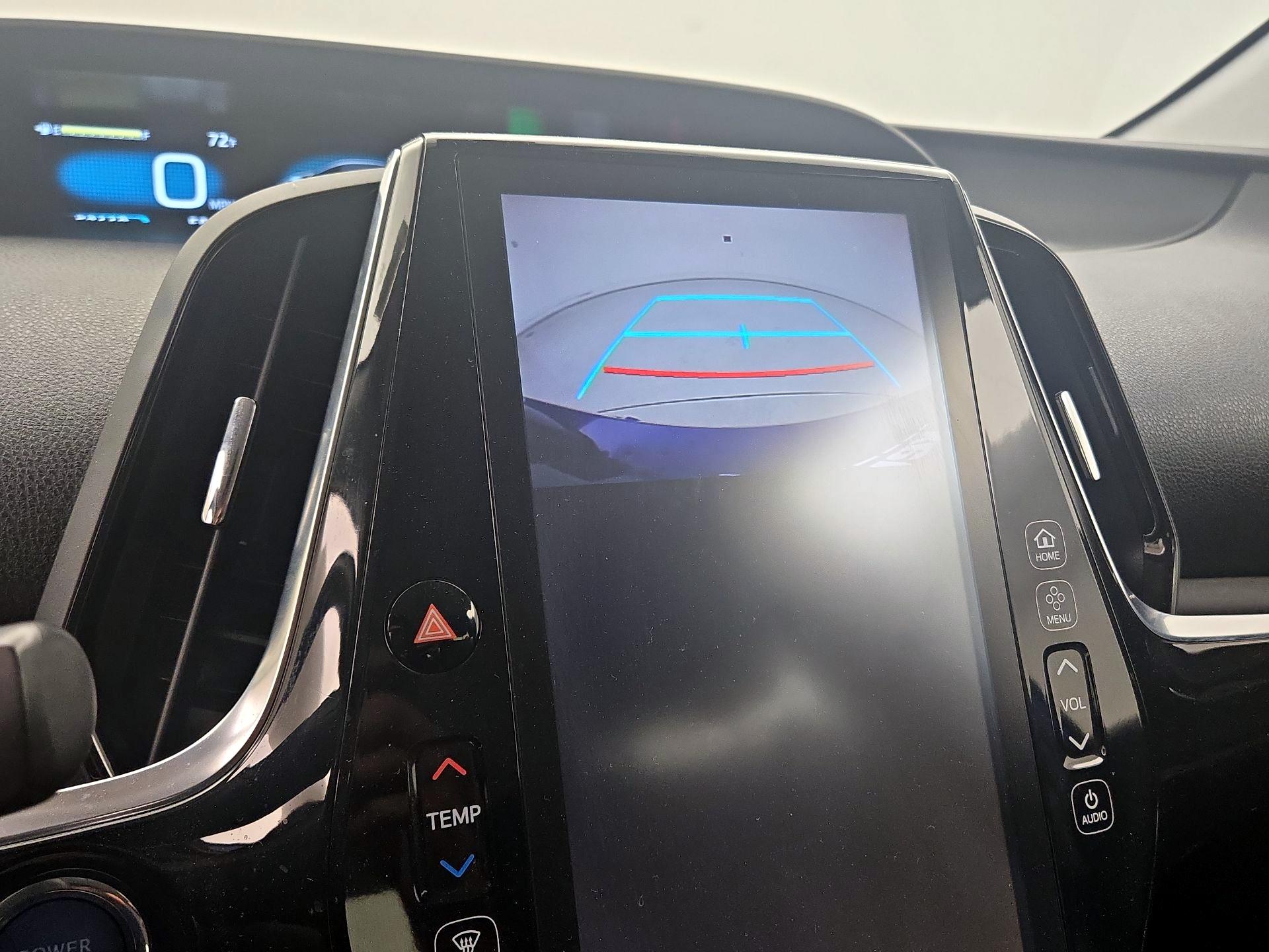 Thumbnail: 2018 Toyota Prius - 15