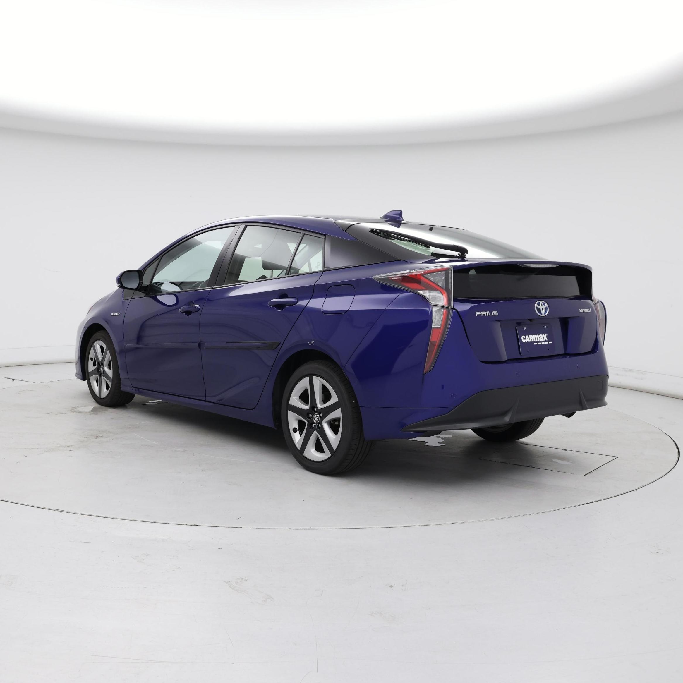 Thumbnail: 2018 Toyota Prius - 2