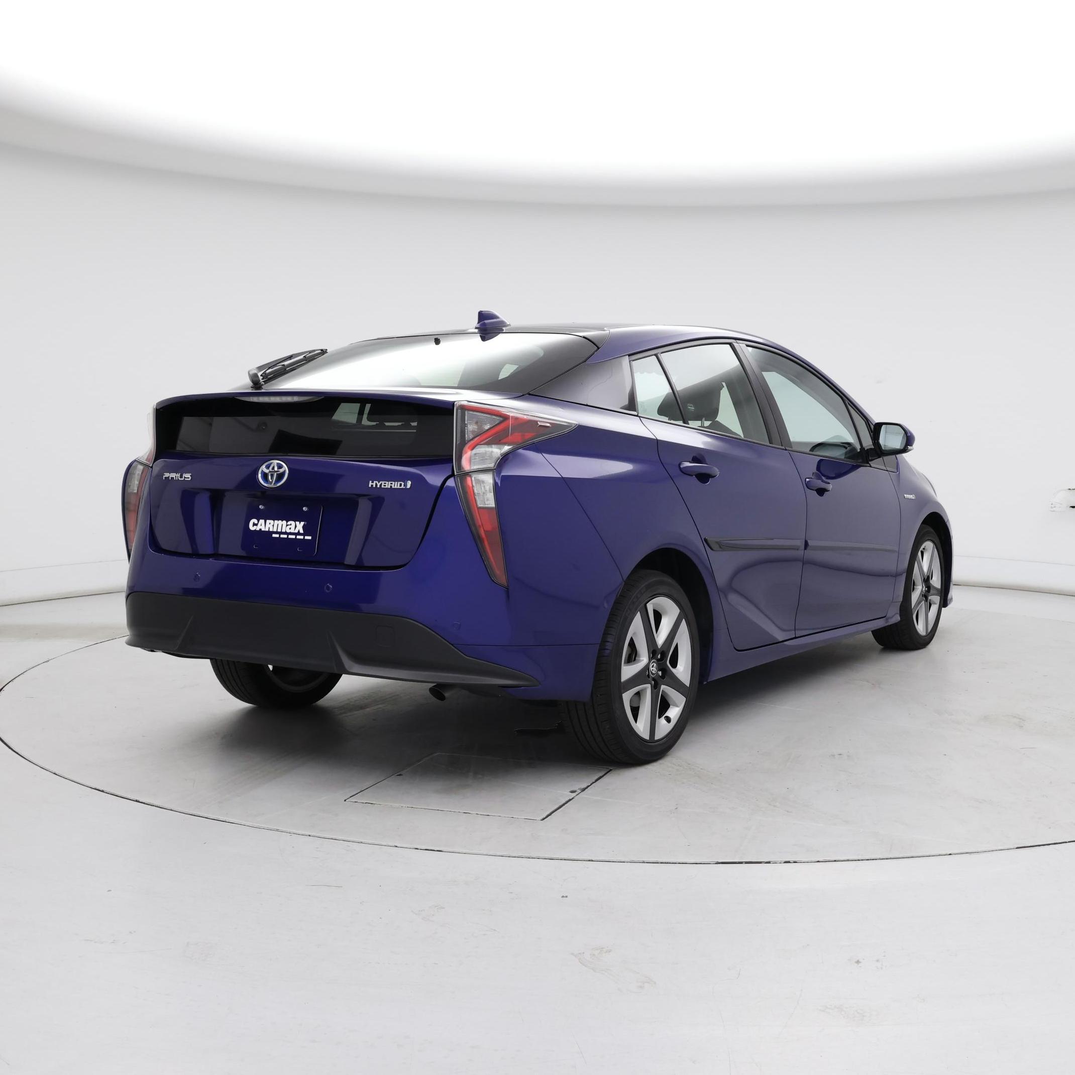 Thumbnail: 2018 Toyota Prius - 8