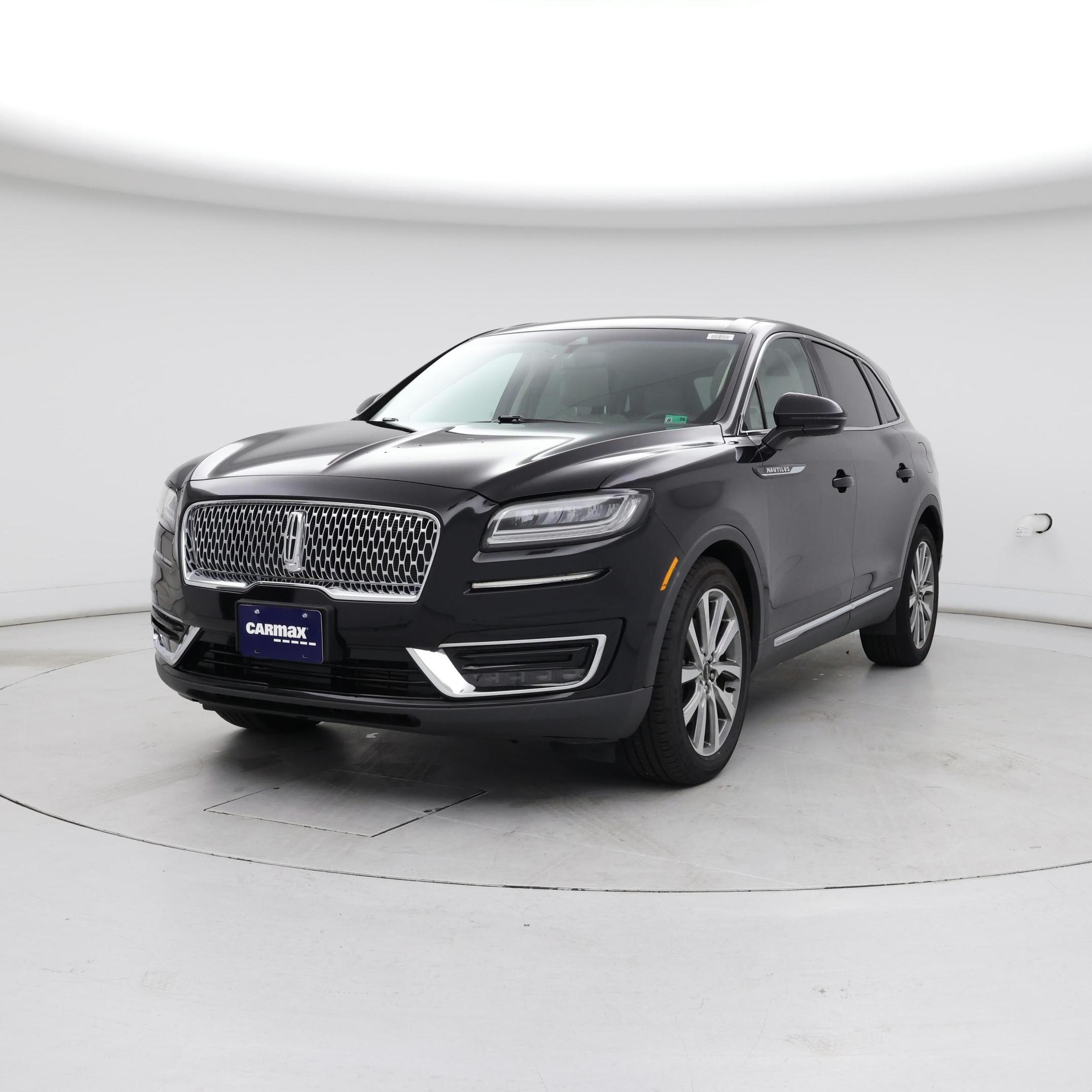 Thumbnail: 2019 Lincoln Nautilus - 4