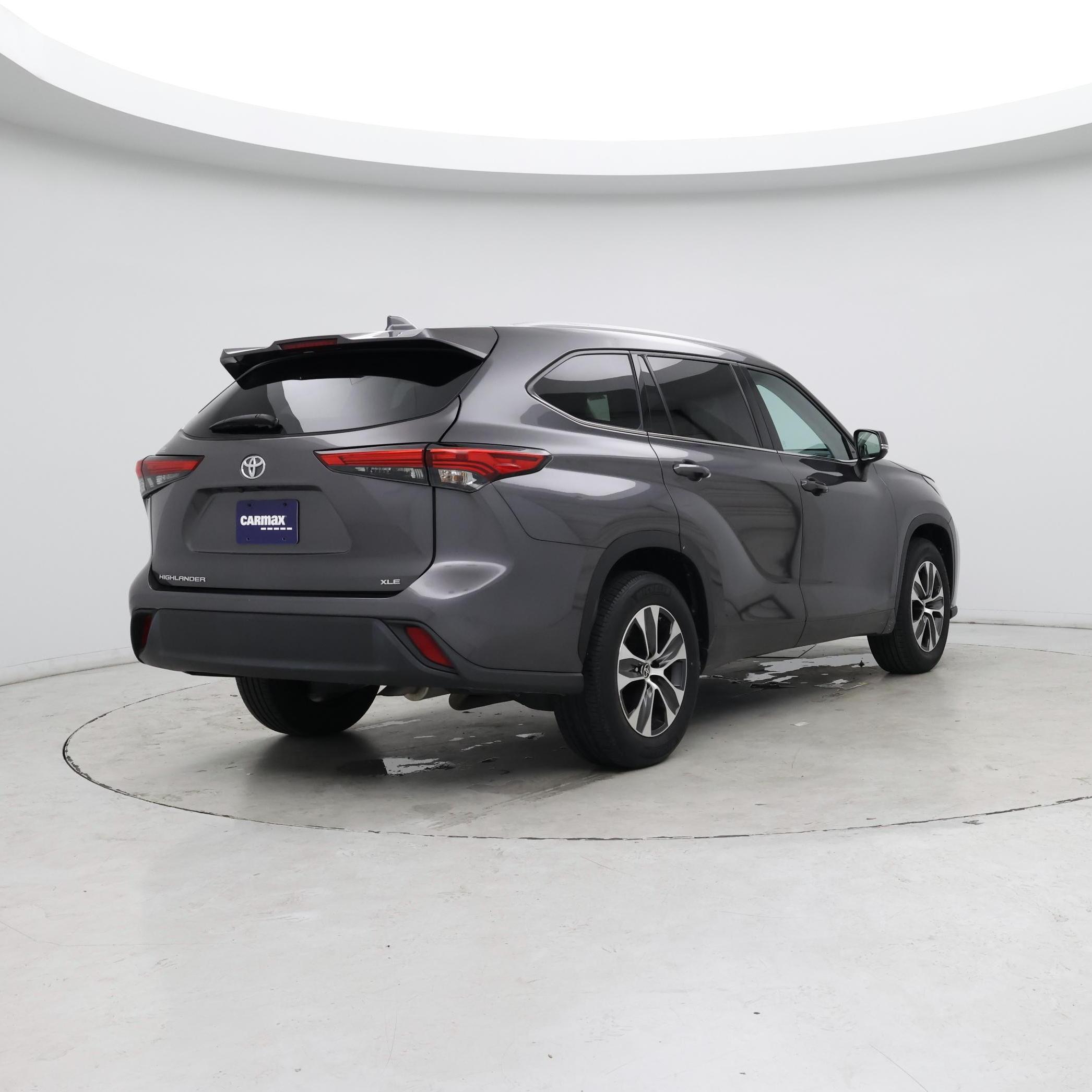Thumbnail: 2022 Toyota Highlander - 8