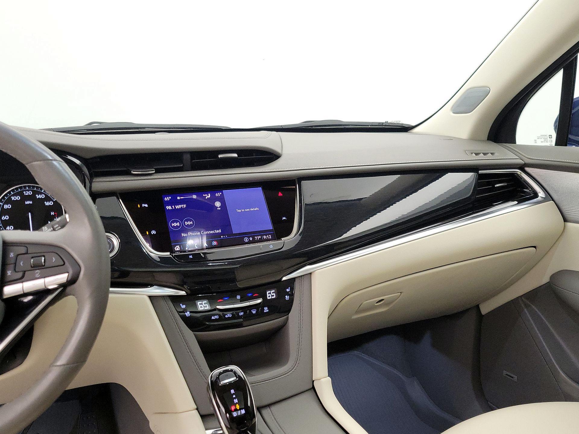 Thumbnail: 2024 Cadillac XT6 - 9