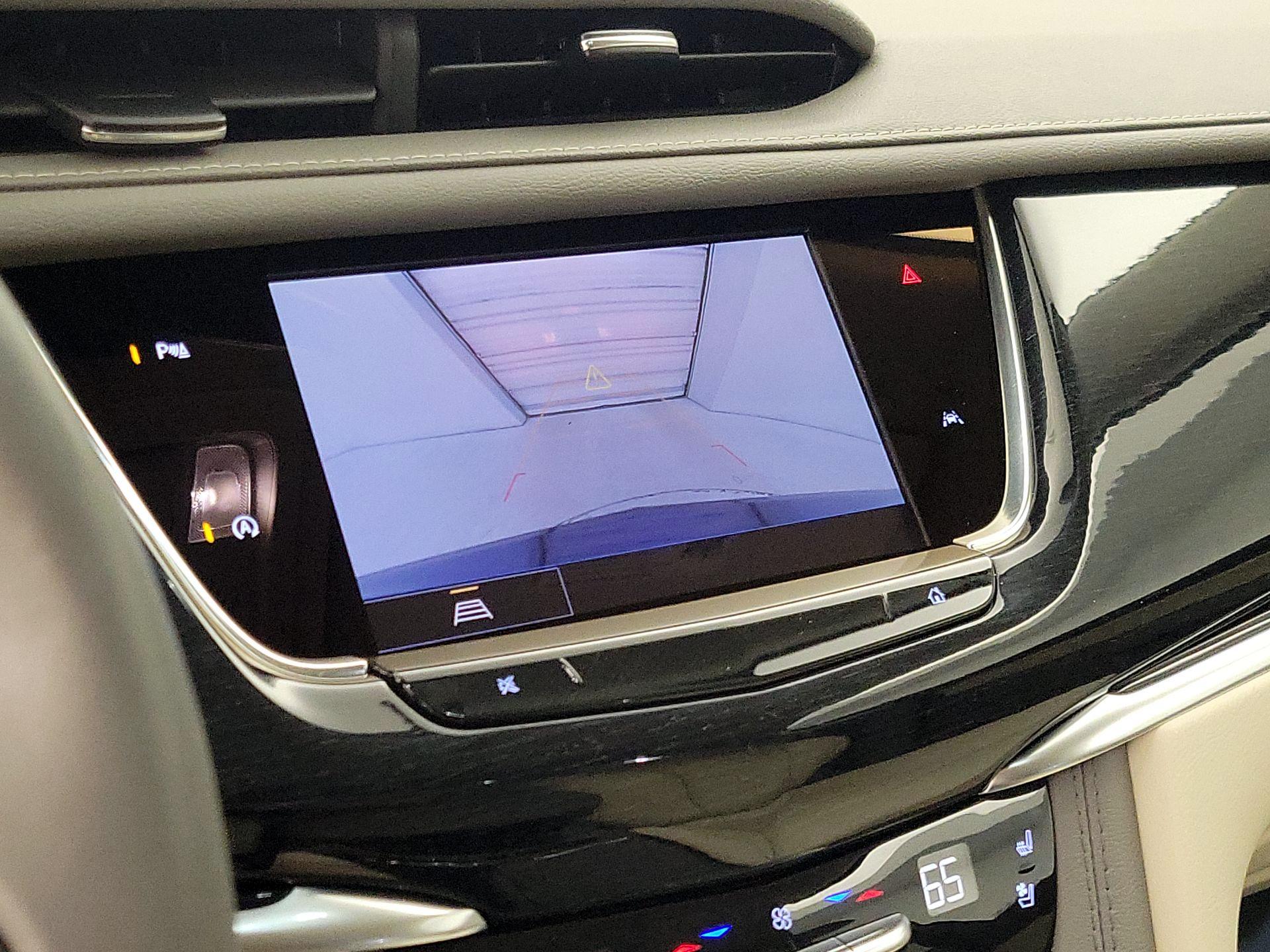 Thumbnail: 2024 Cadillac XT6 - 14